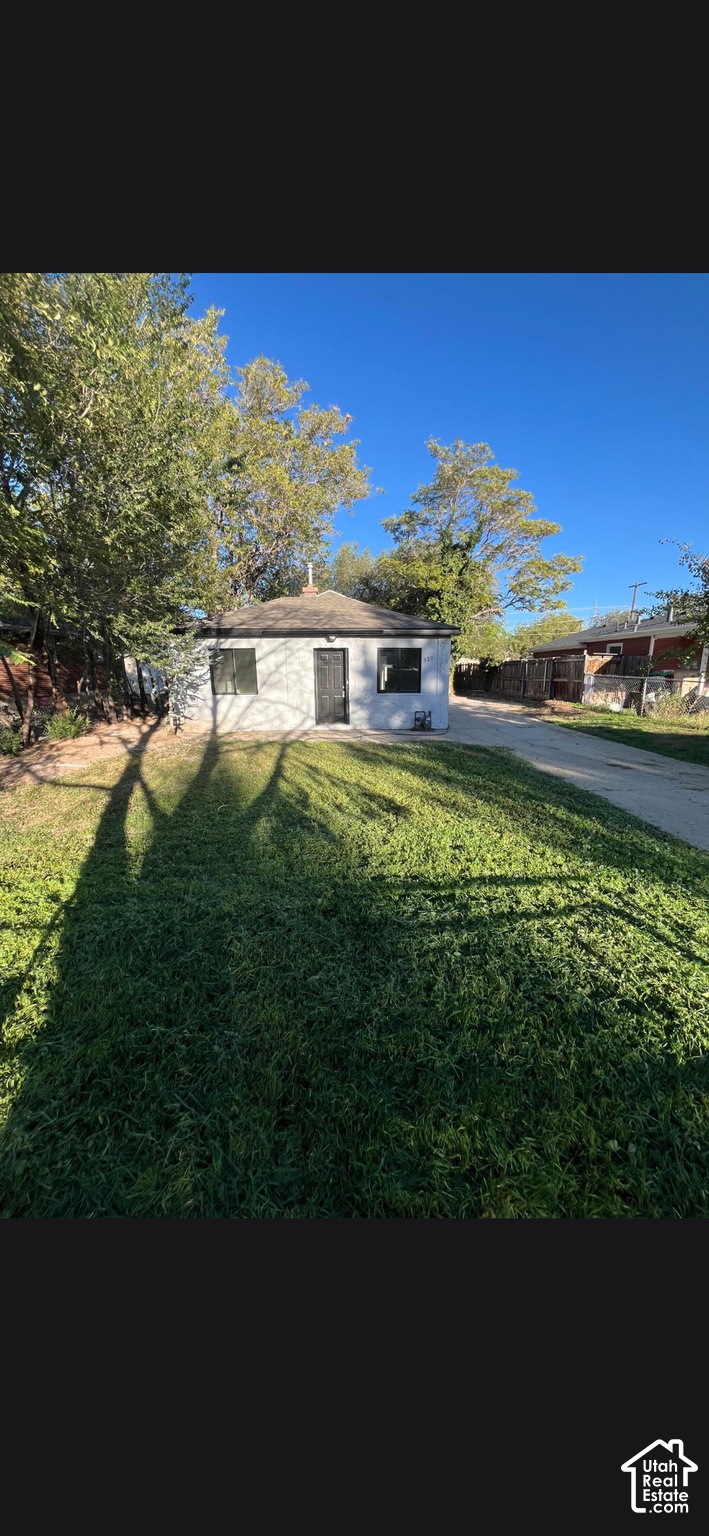 main property photo 0