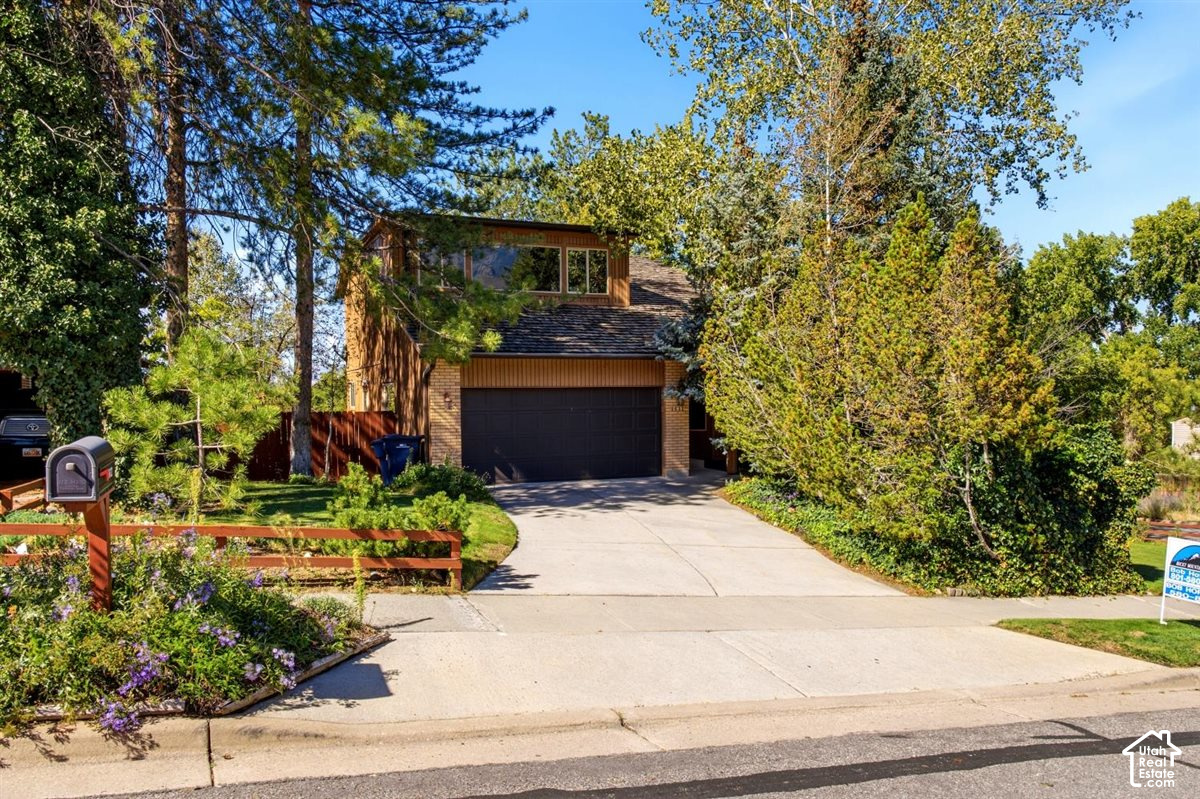 main property photo 0