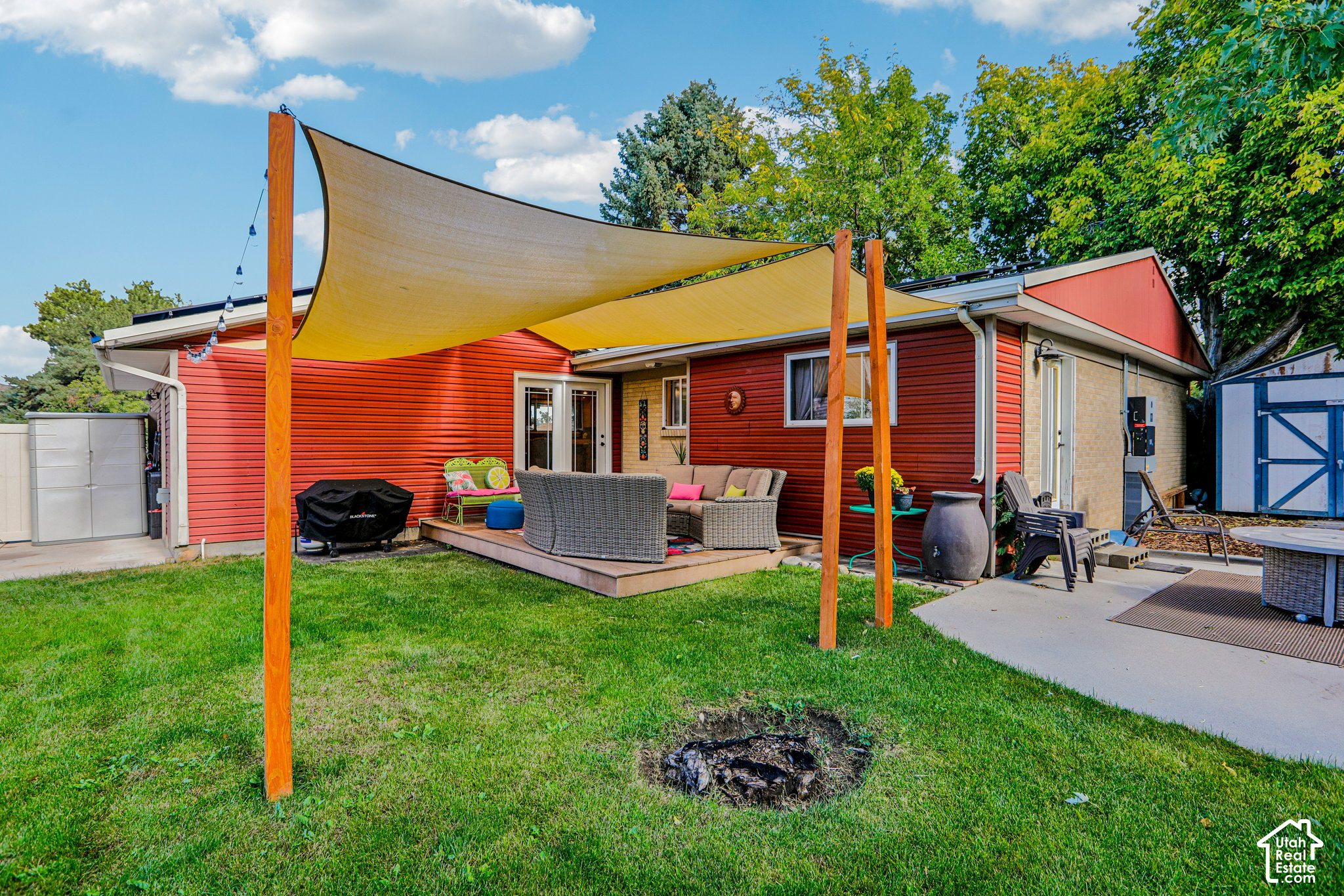 main property photo 34