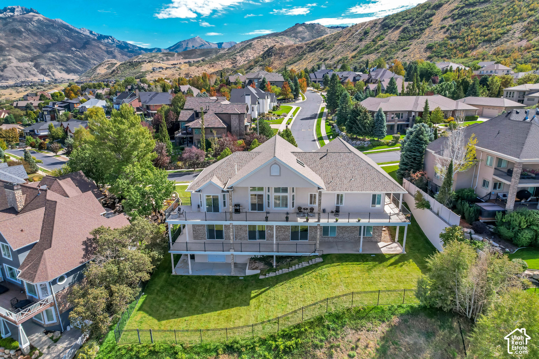main property photo 4