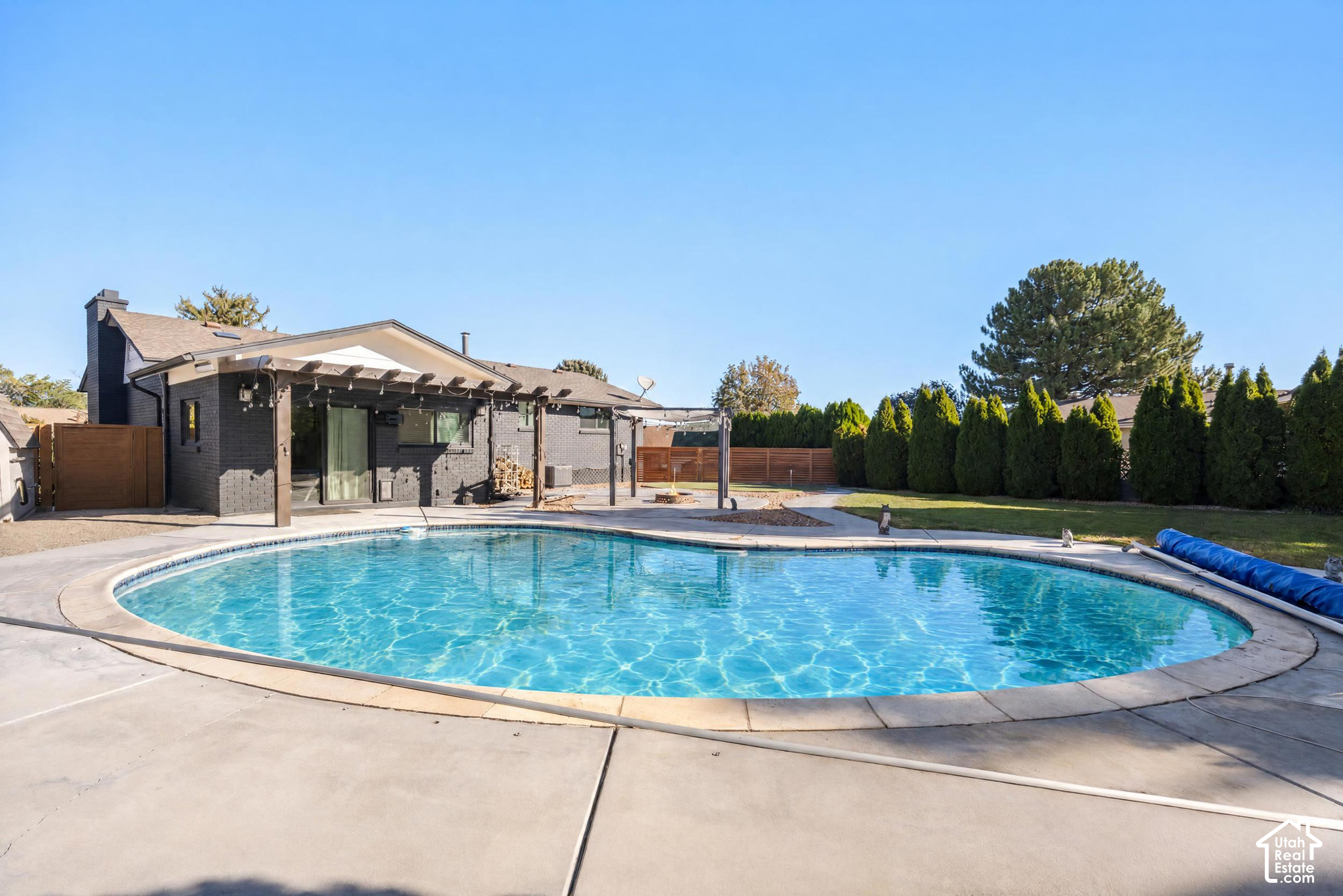 main property photo 46