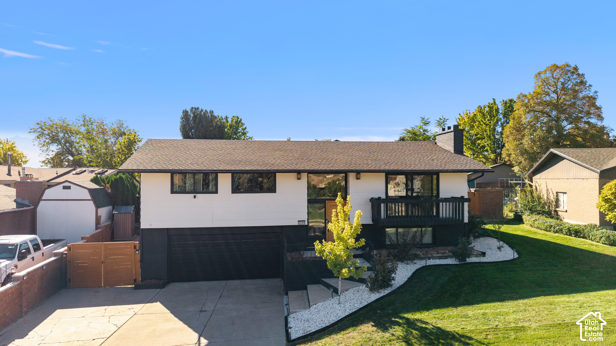 main property photo 5