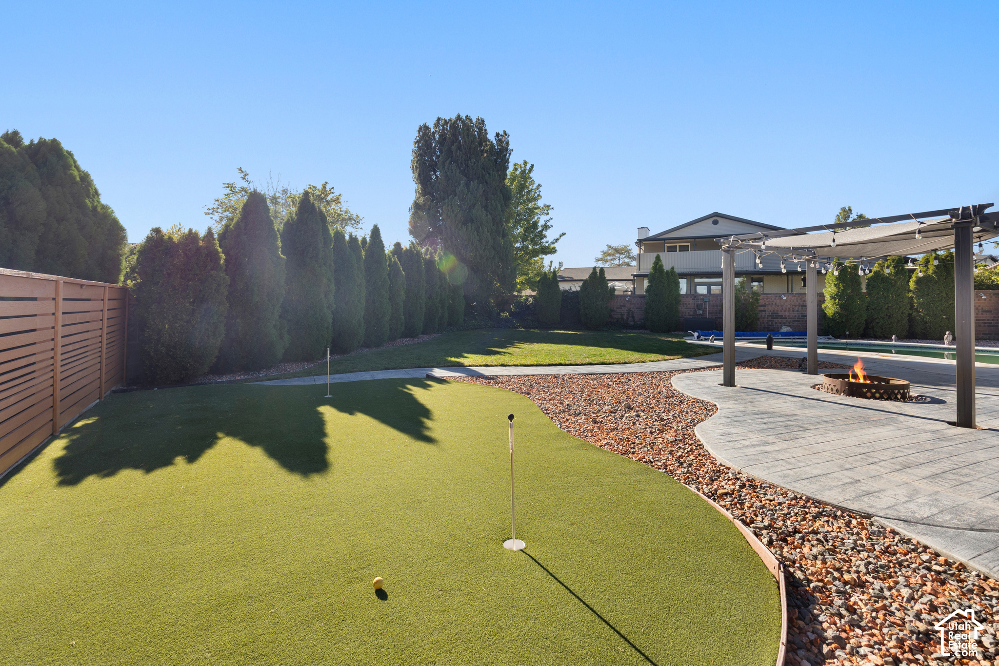 main property photo 50