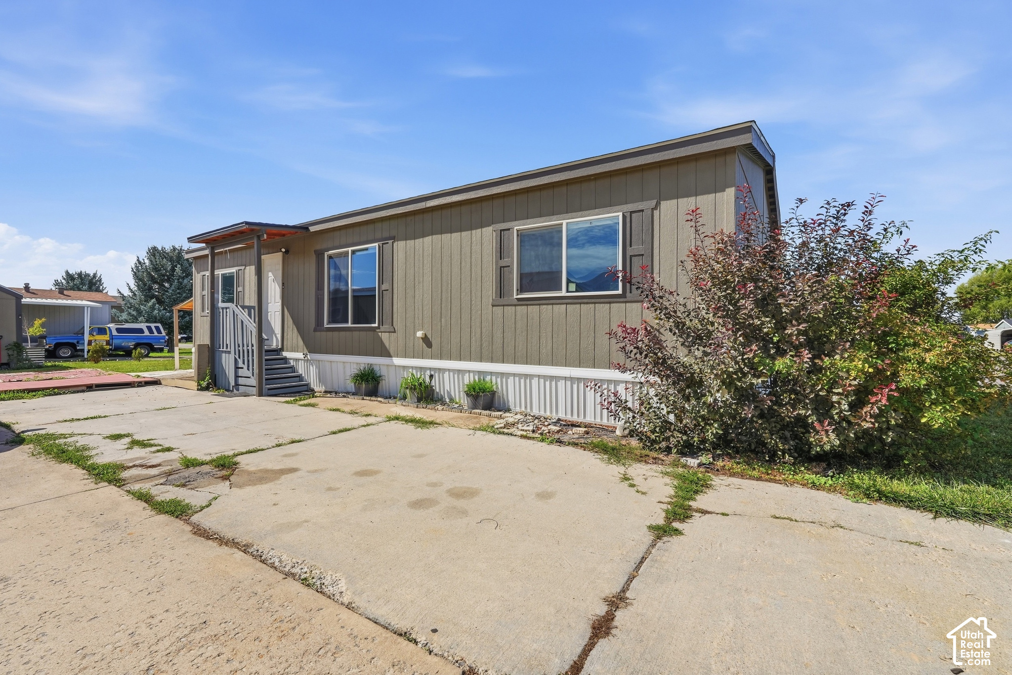 main property photo 0