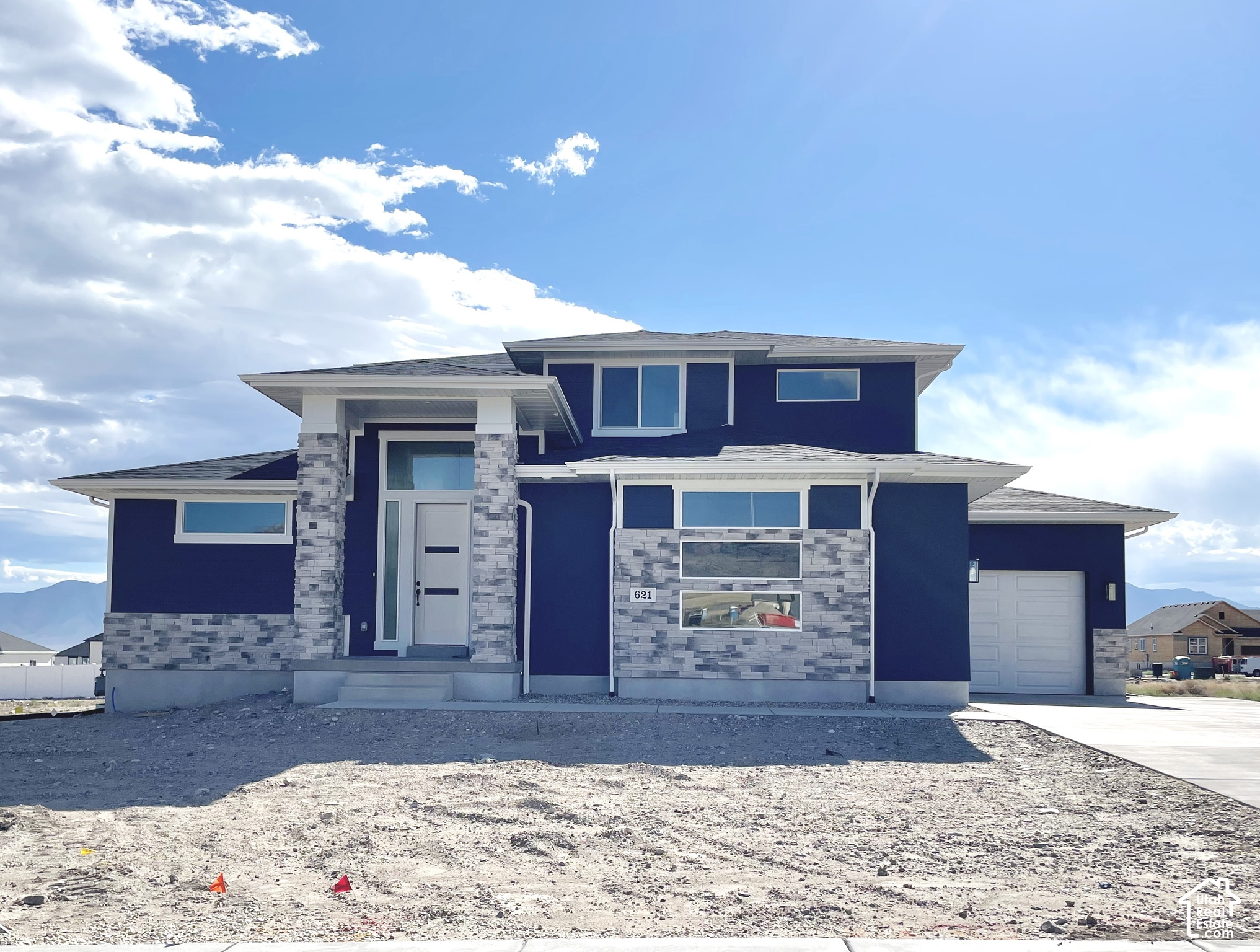 main property photo 0