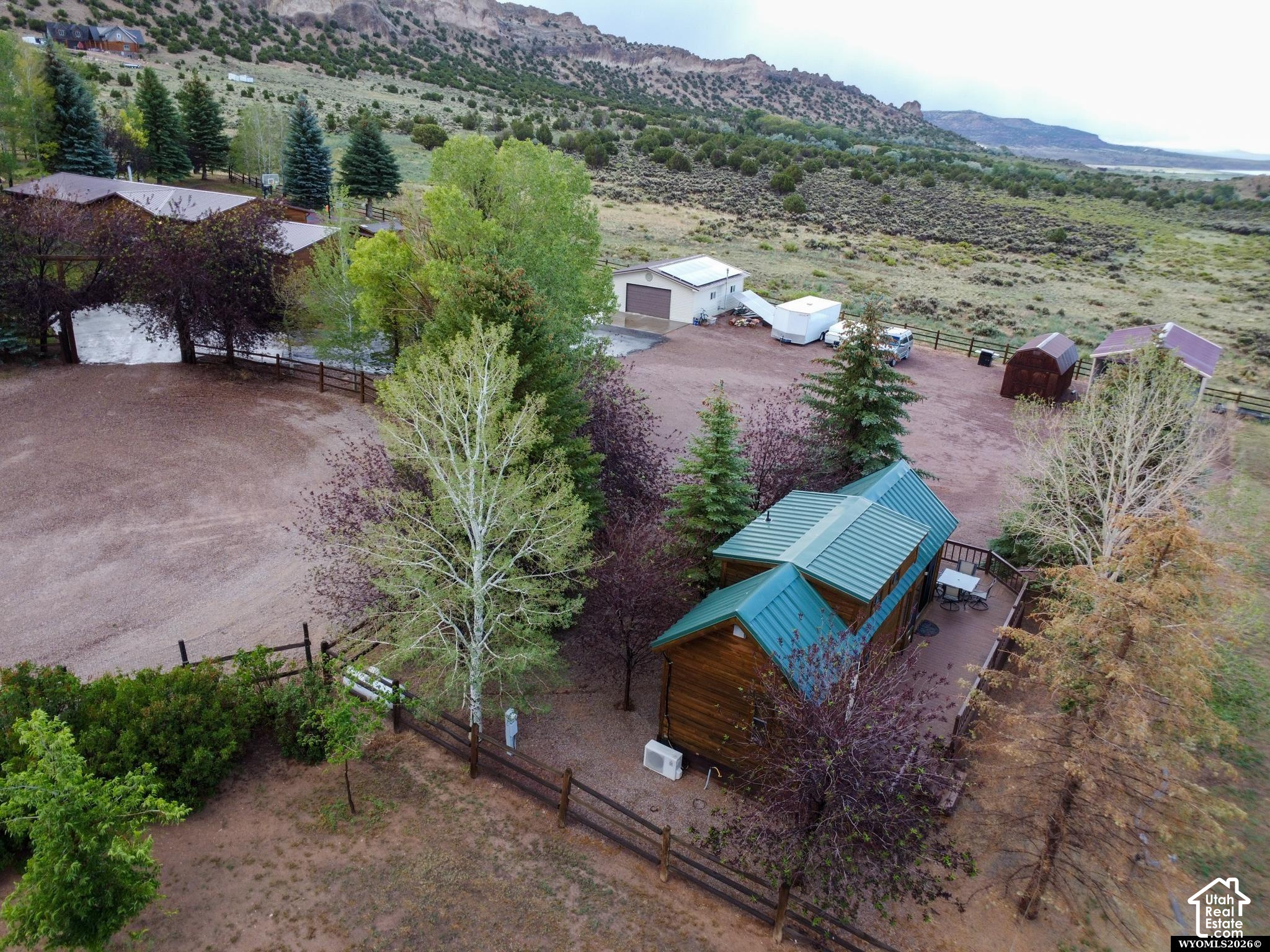 main property photo 10