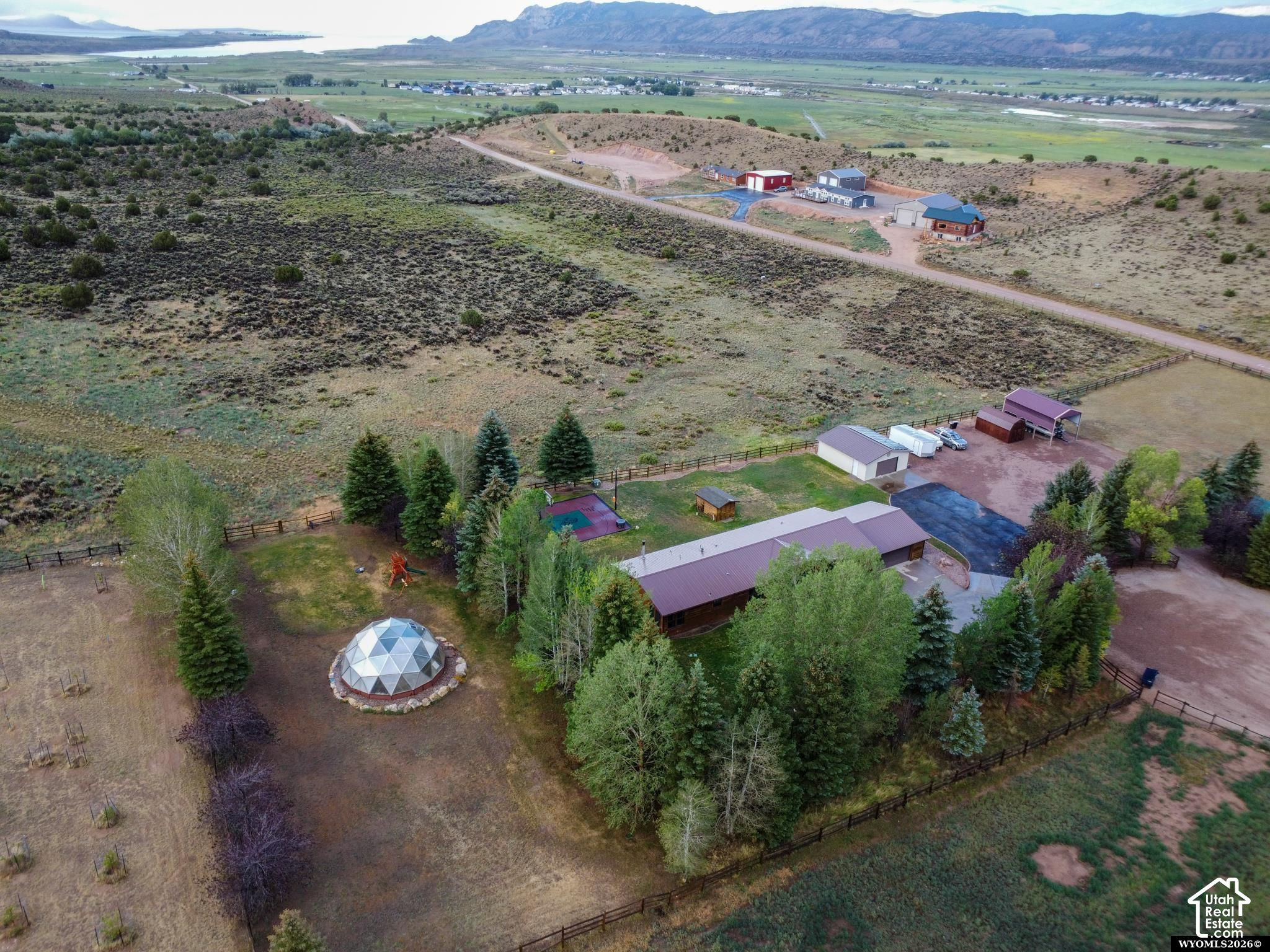 main property photo 39