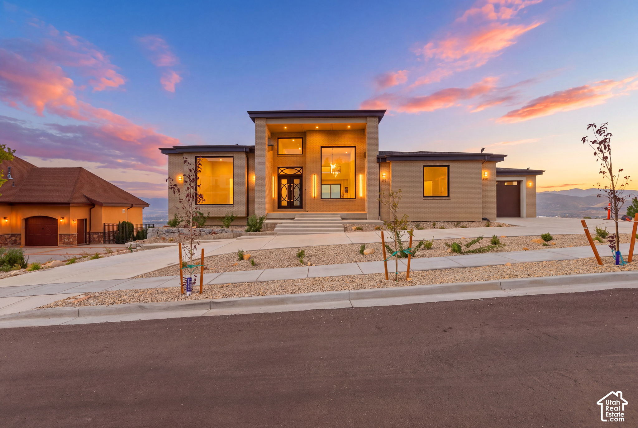 main property photo 0