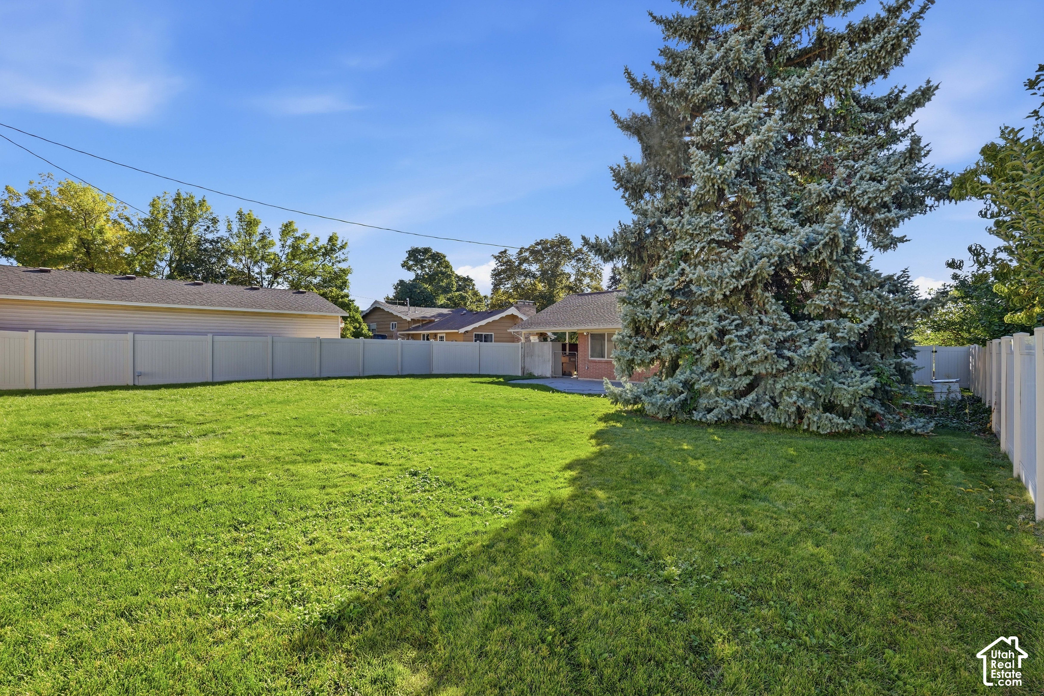 main property photo 26