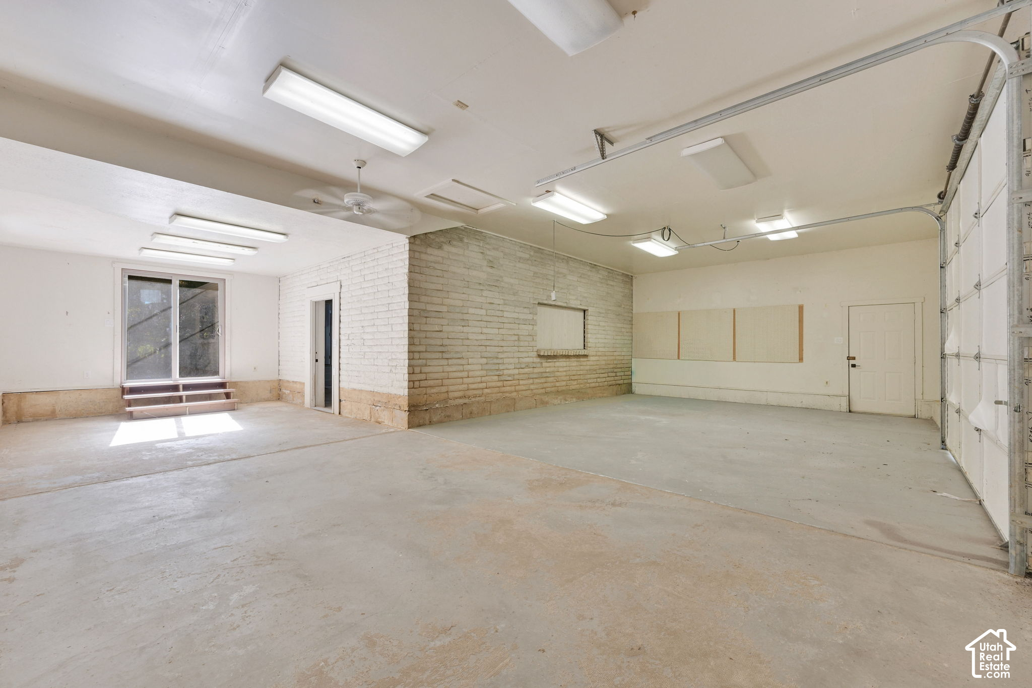 main property photo 75