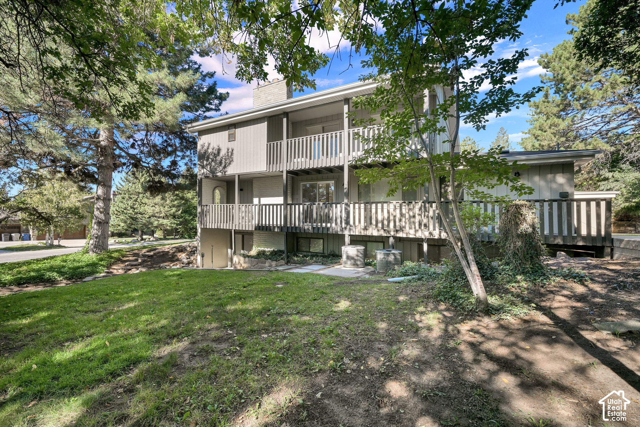 main property photo 78
