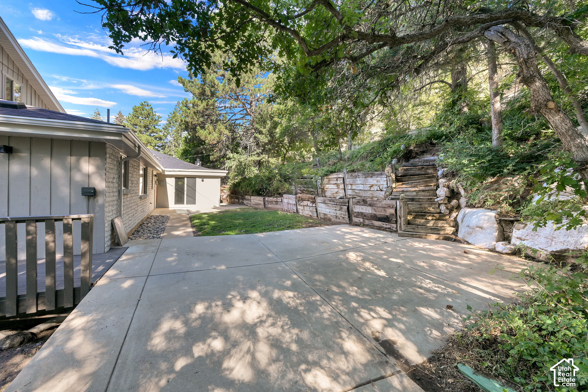 main property photo 79