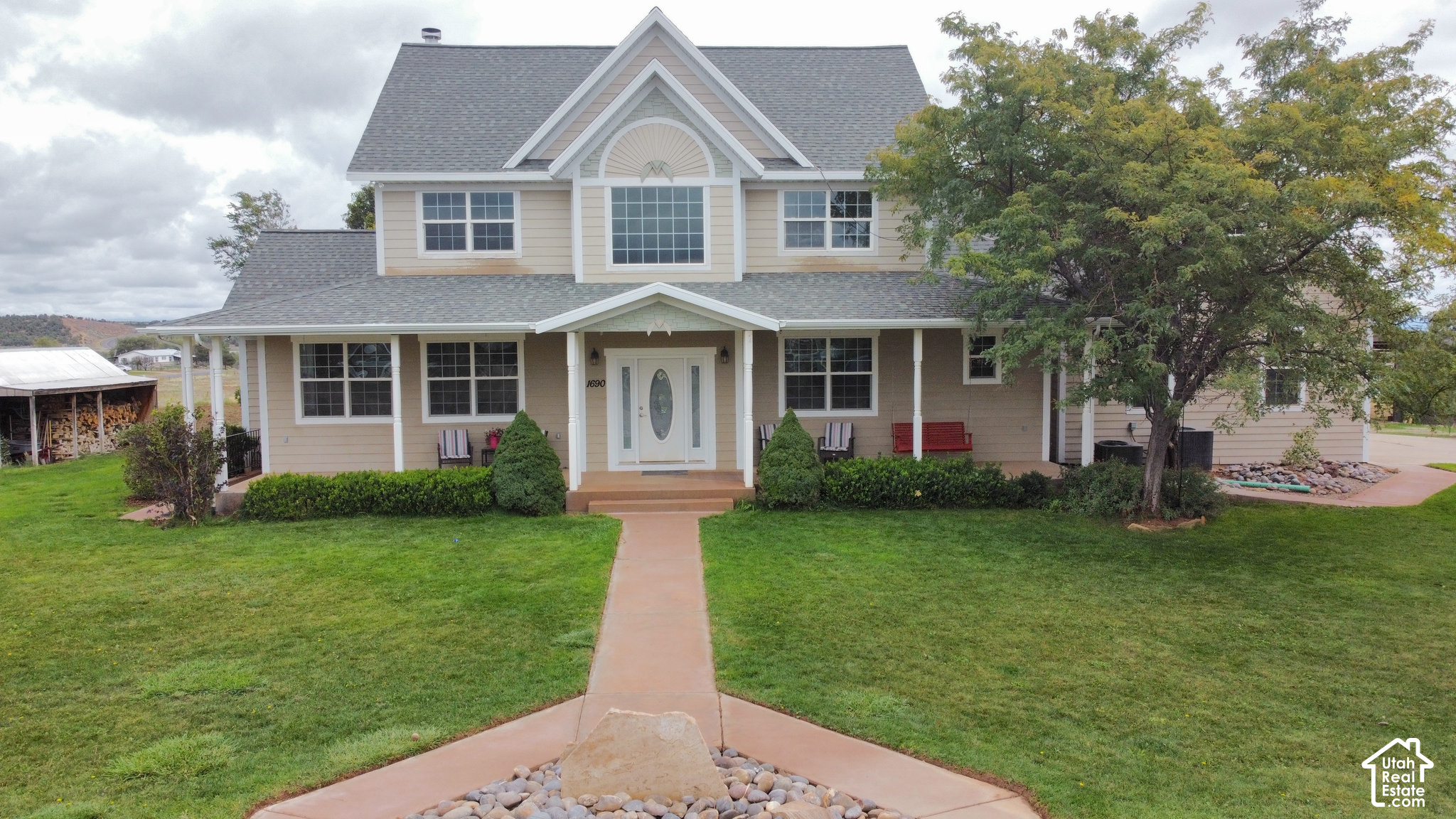 main property photo 40