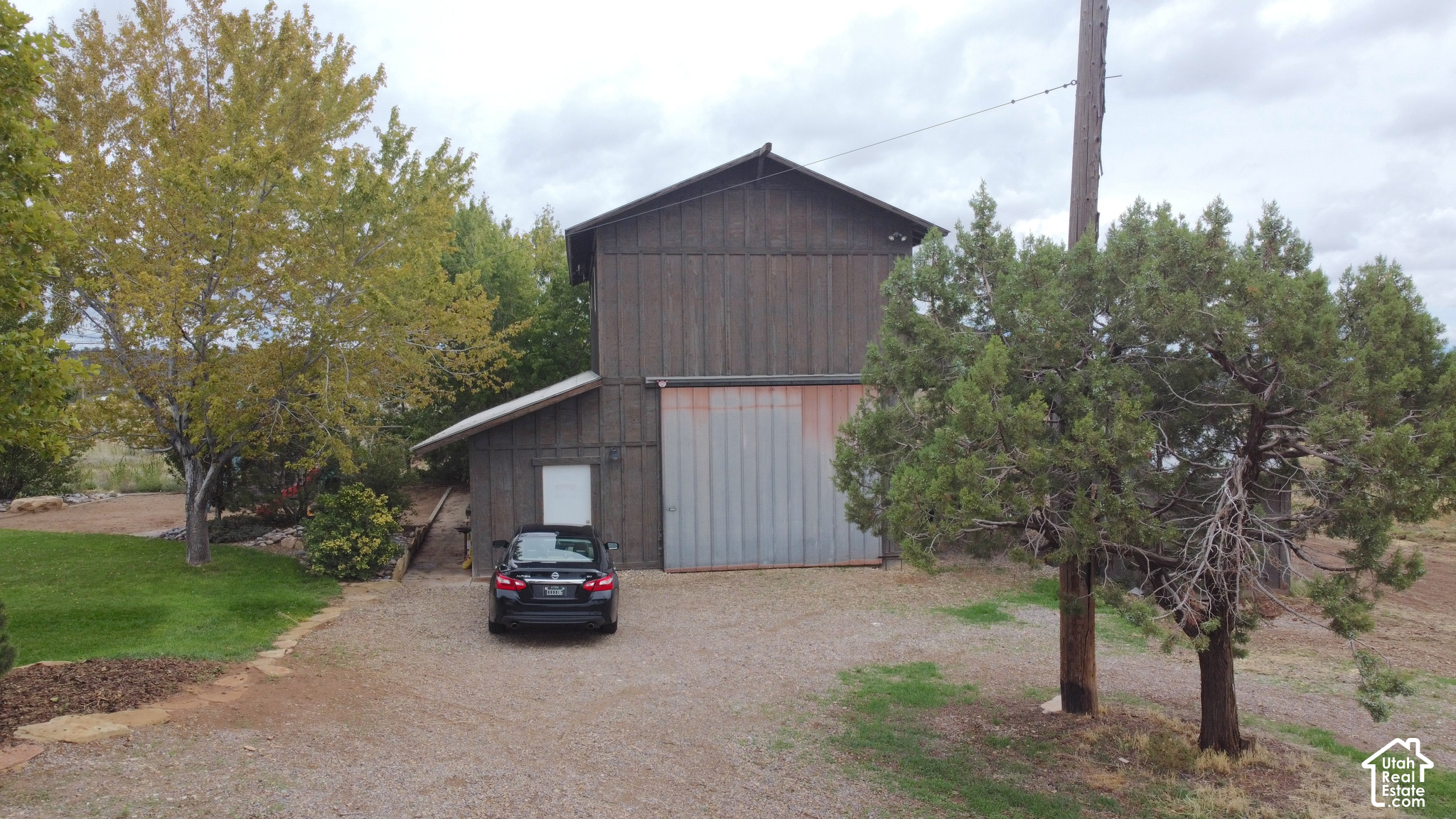 main property photo 43