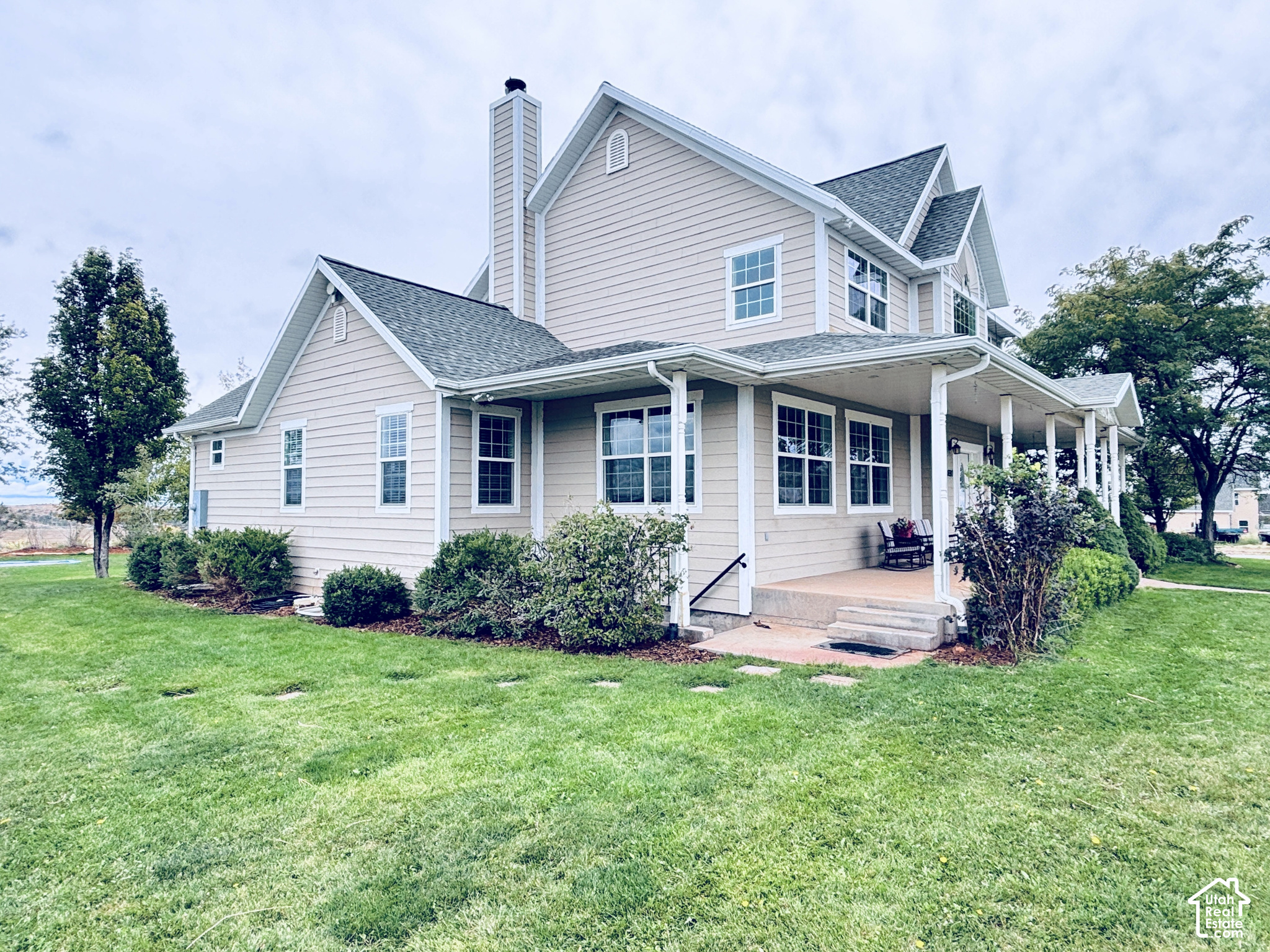 main property photo 5