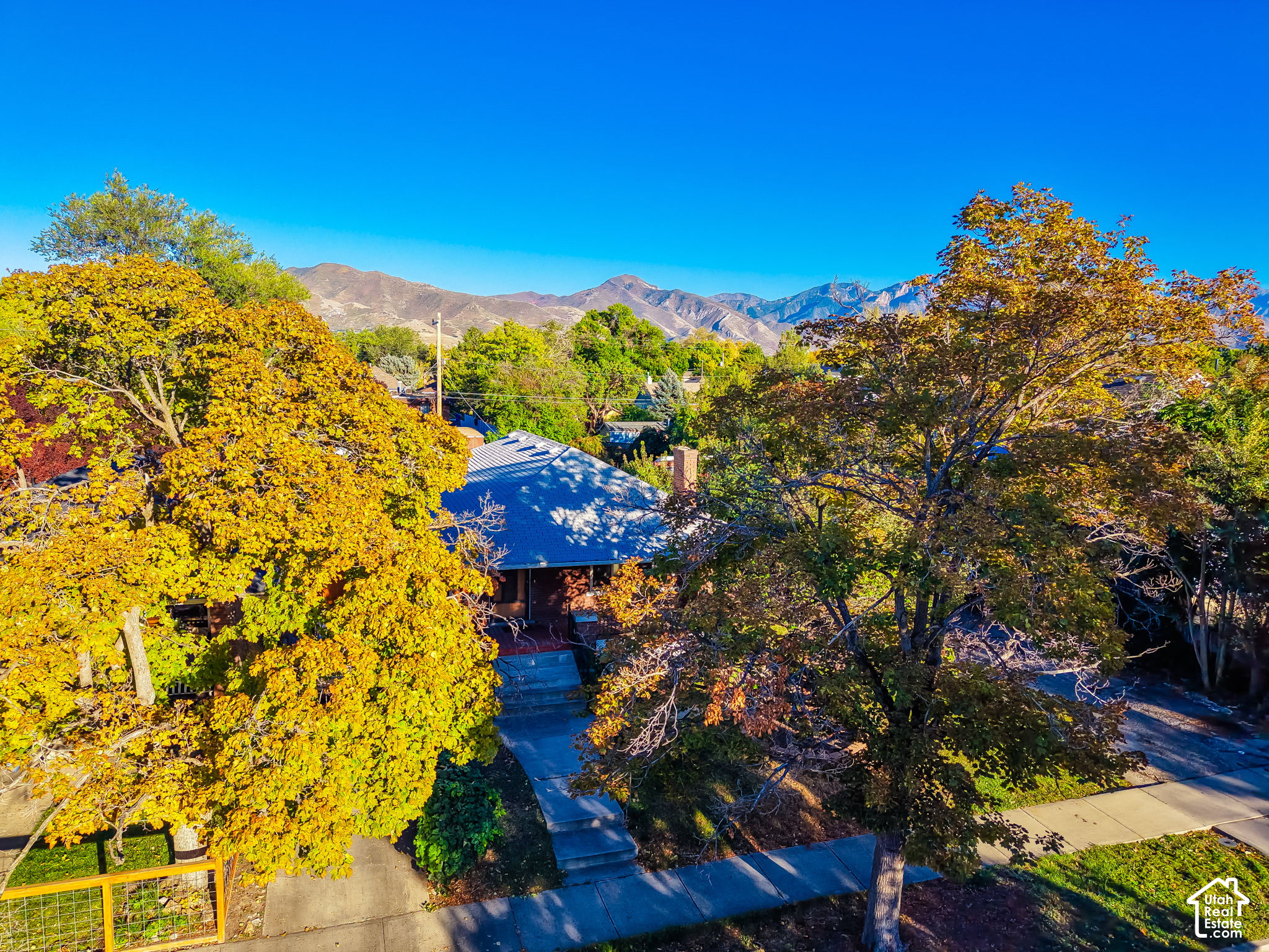 main property photo 37