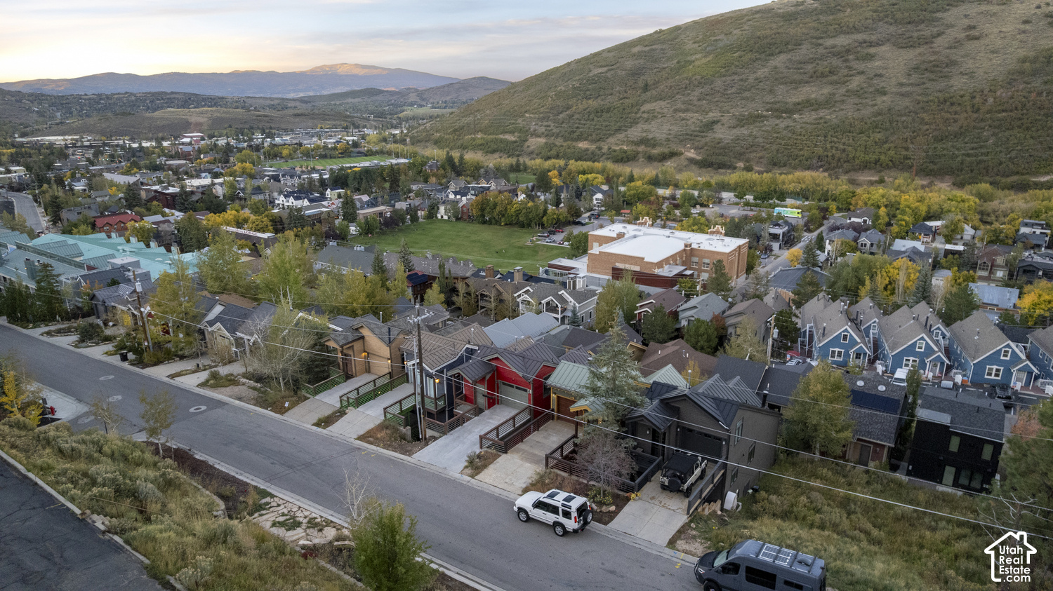 main property photo 45
