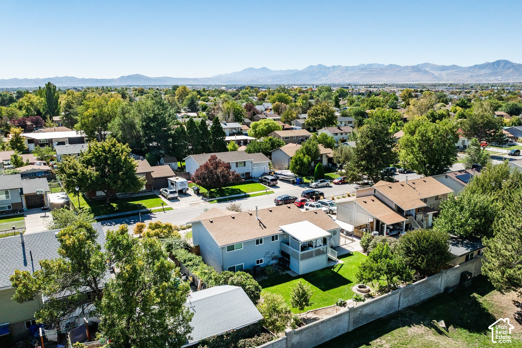 main property photo 18