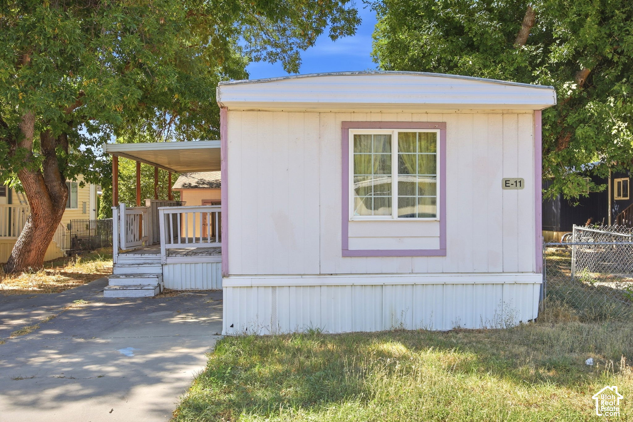 main property photo 0