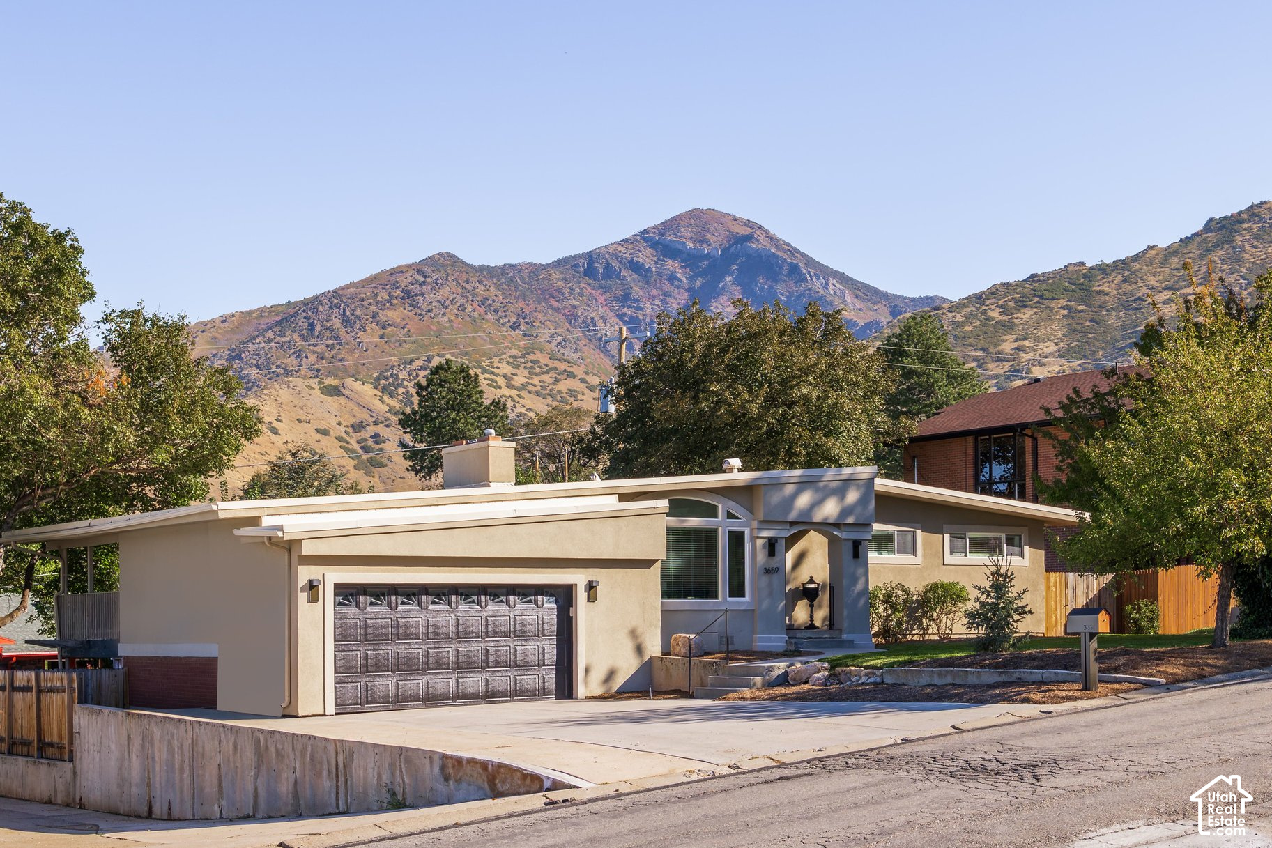 main property photo 0