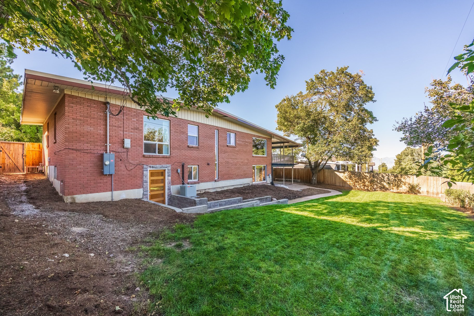 main property photo 37