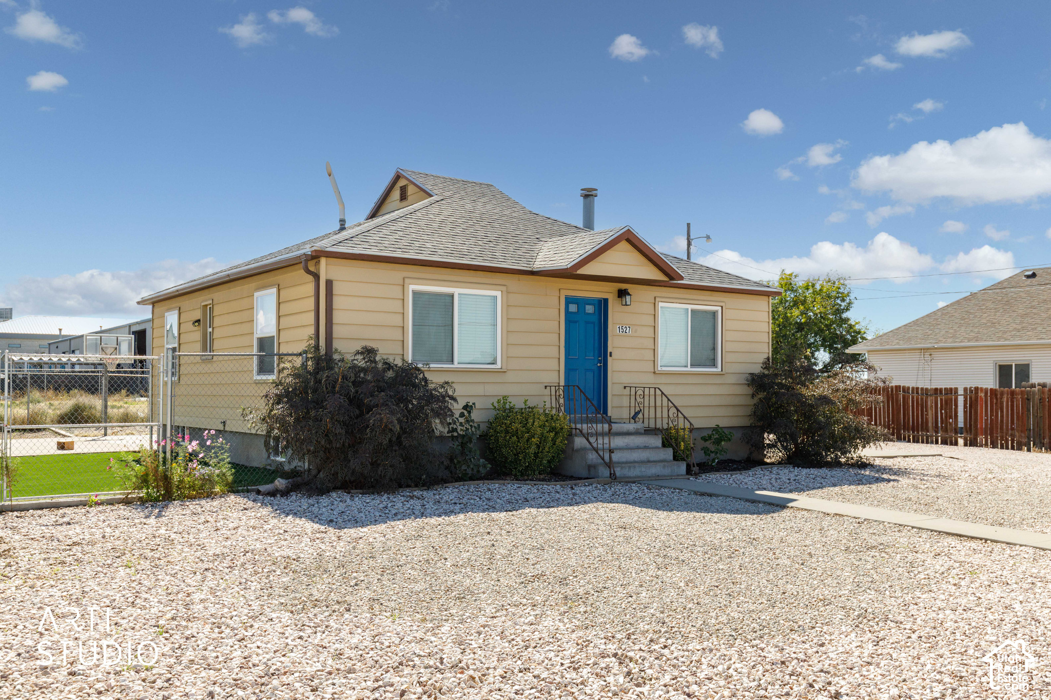 main property photo 3