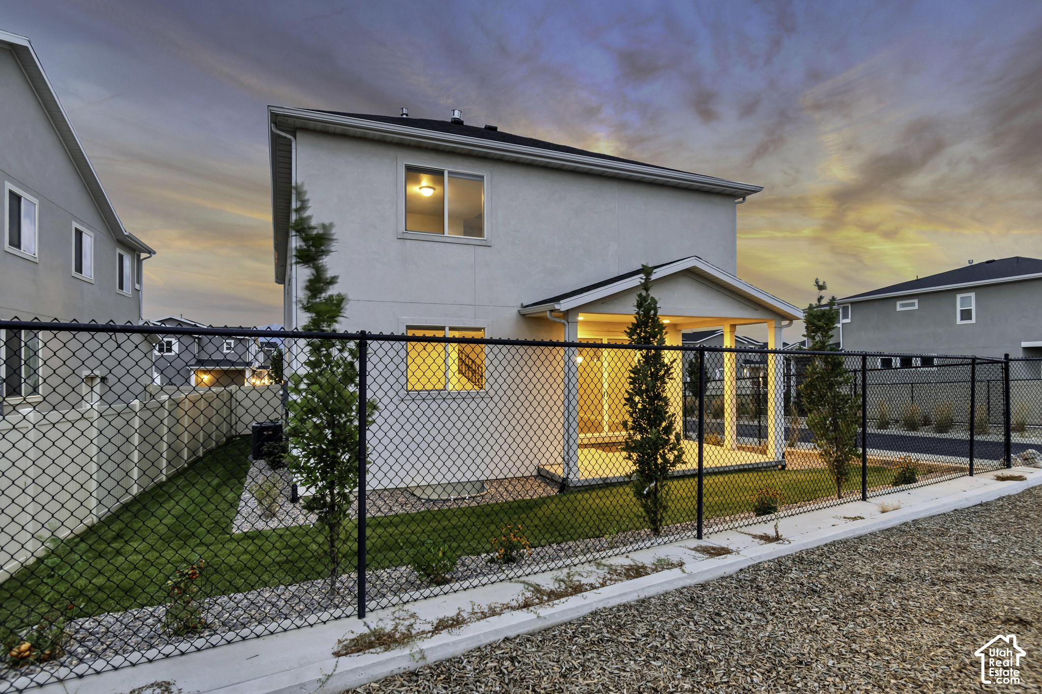 main property photo 30