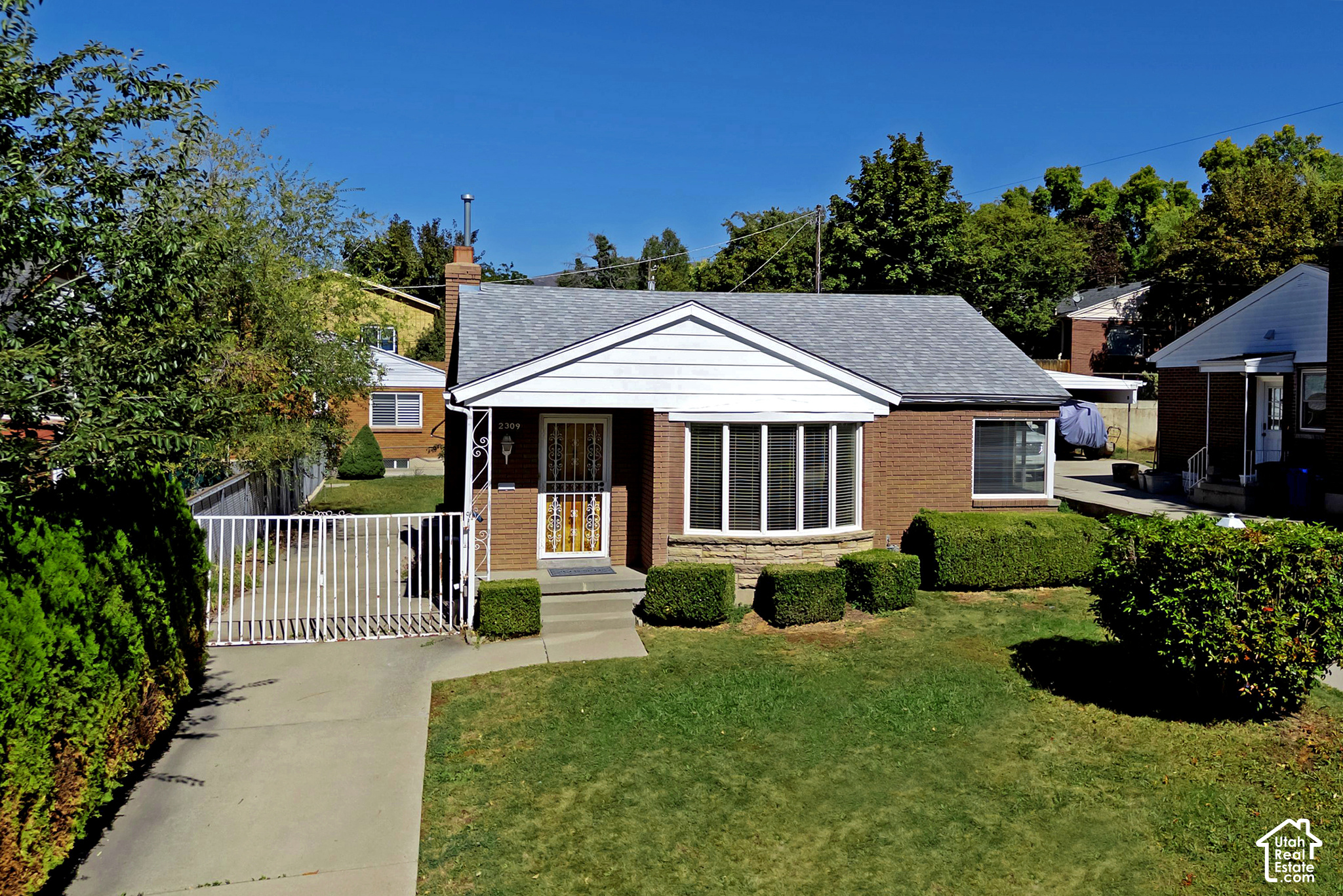 main property photo 36