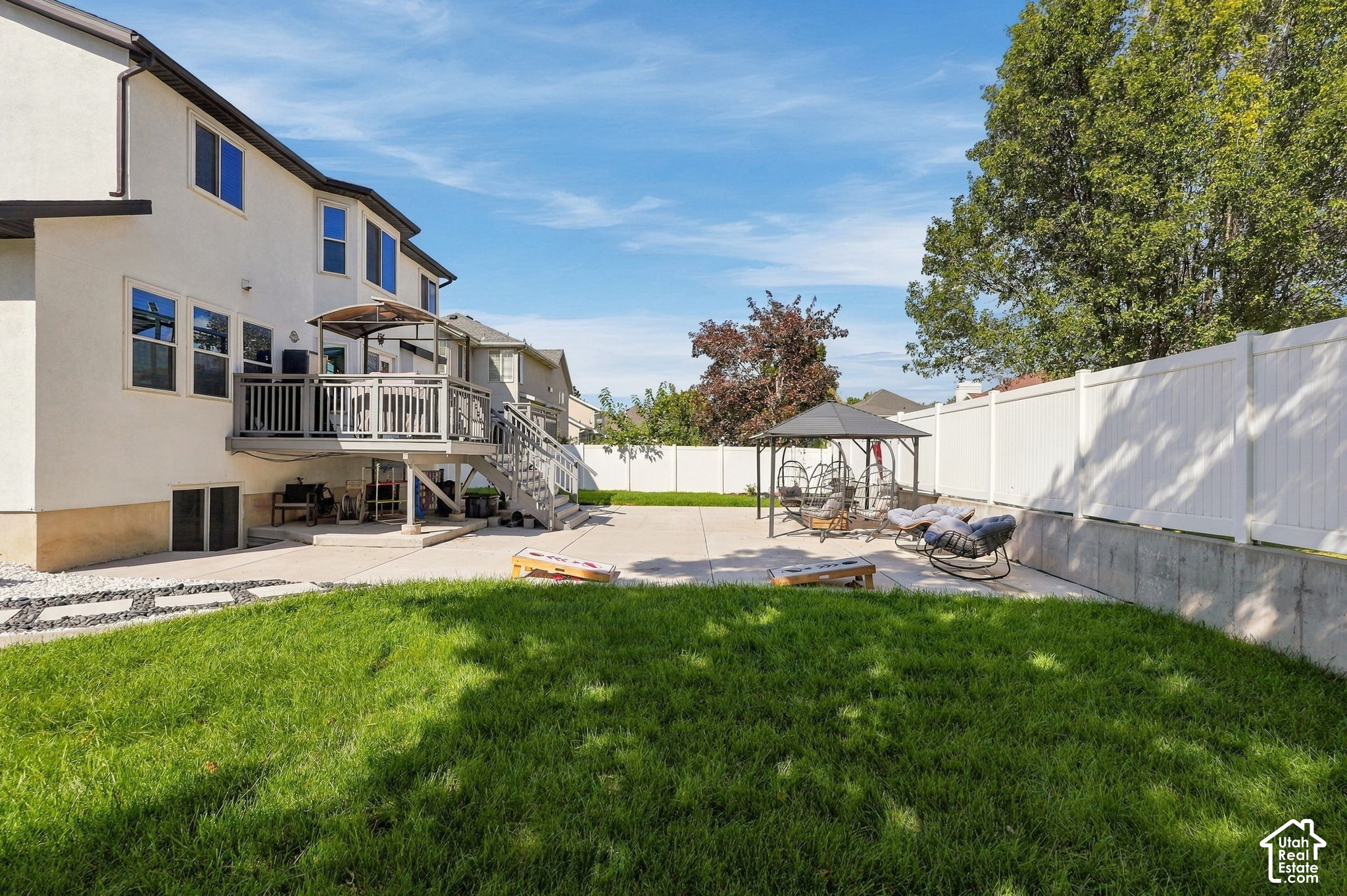 main property photo 45