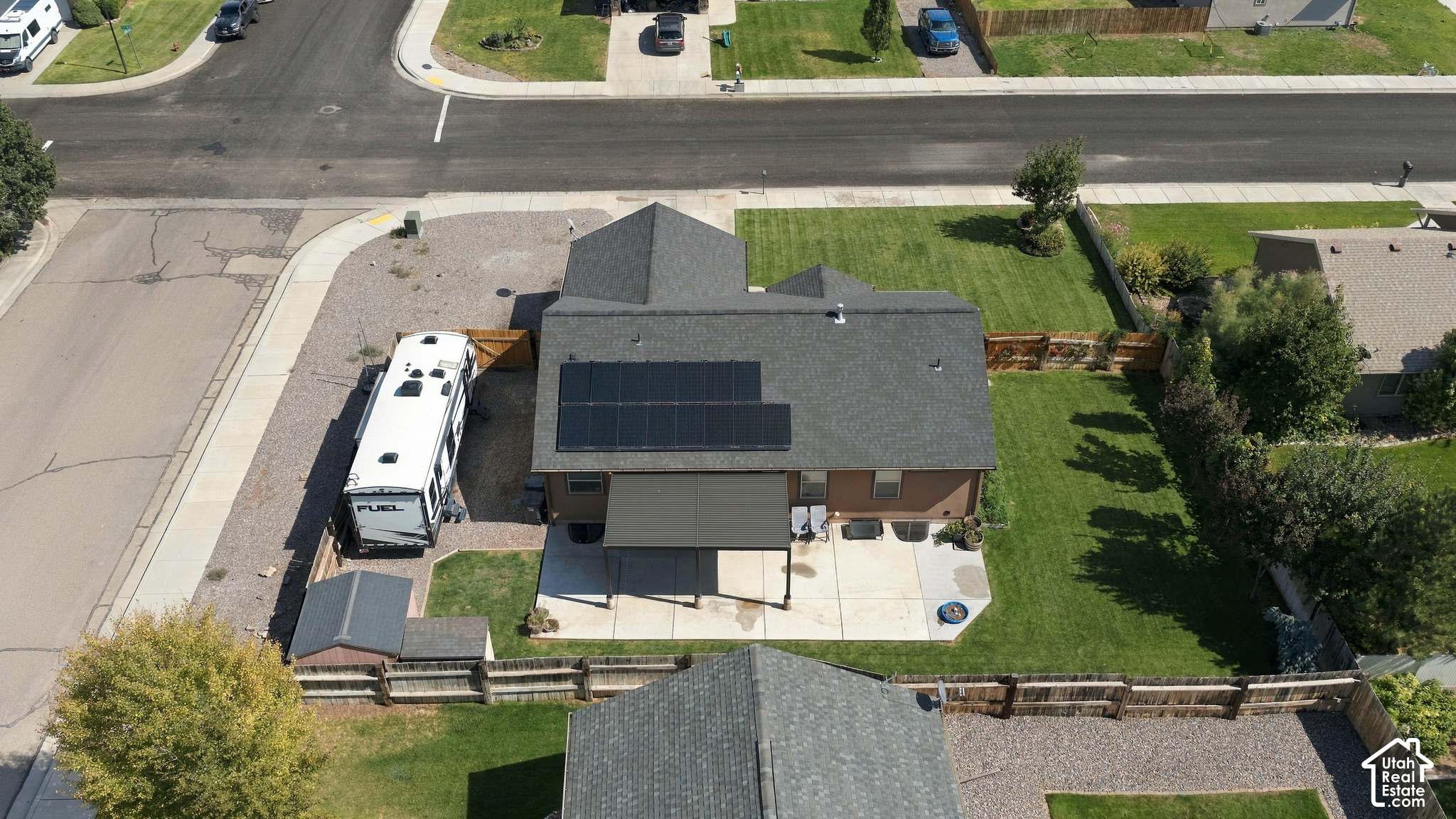 main property photo 11