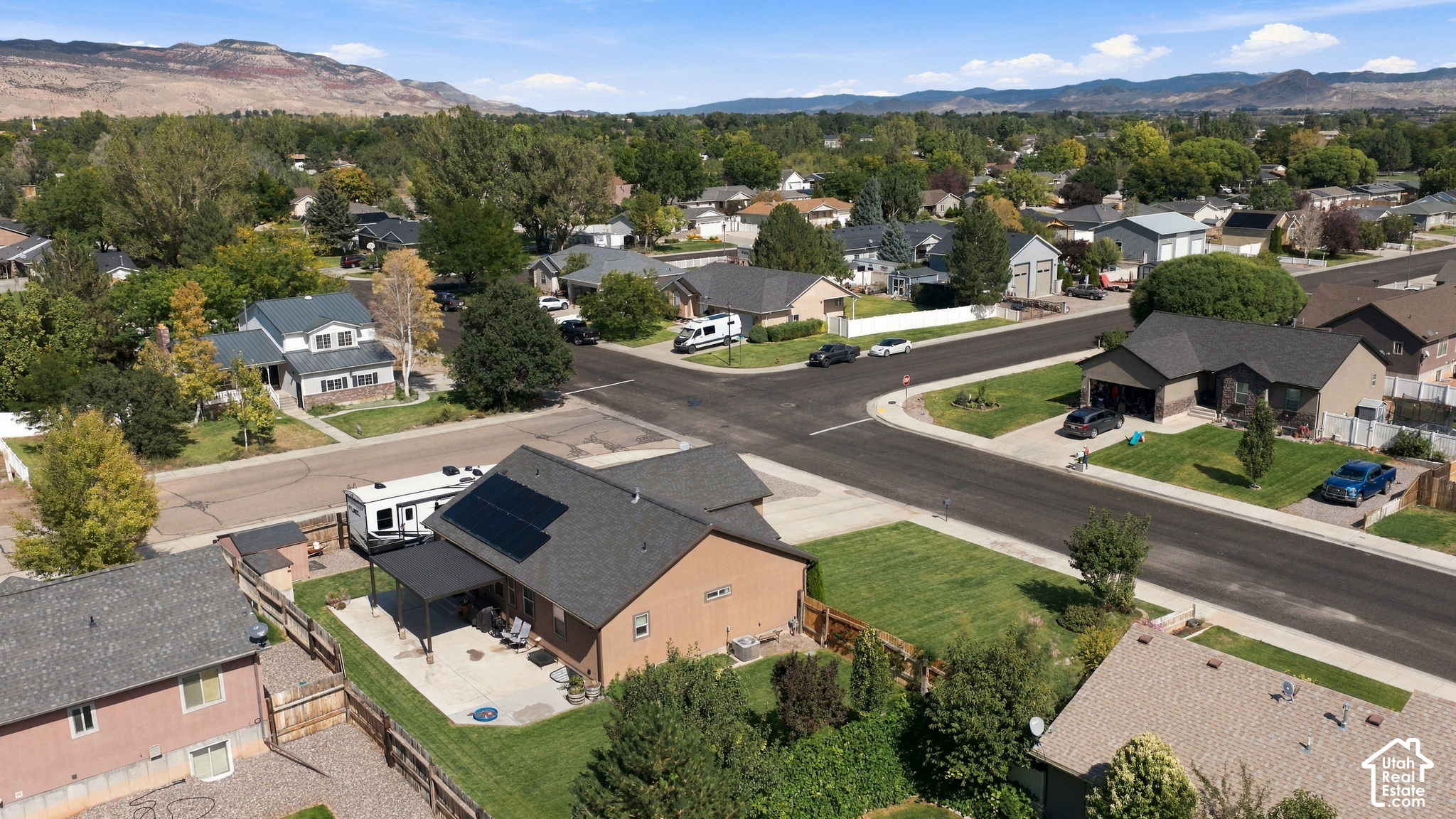 main property photo 13