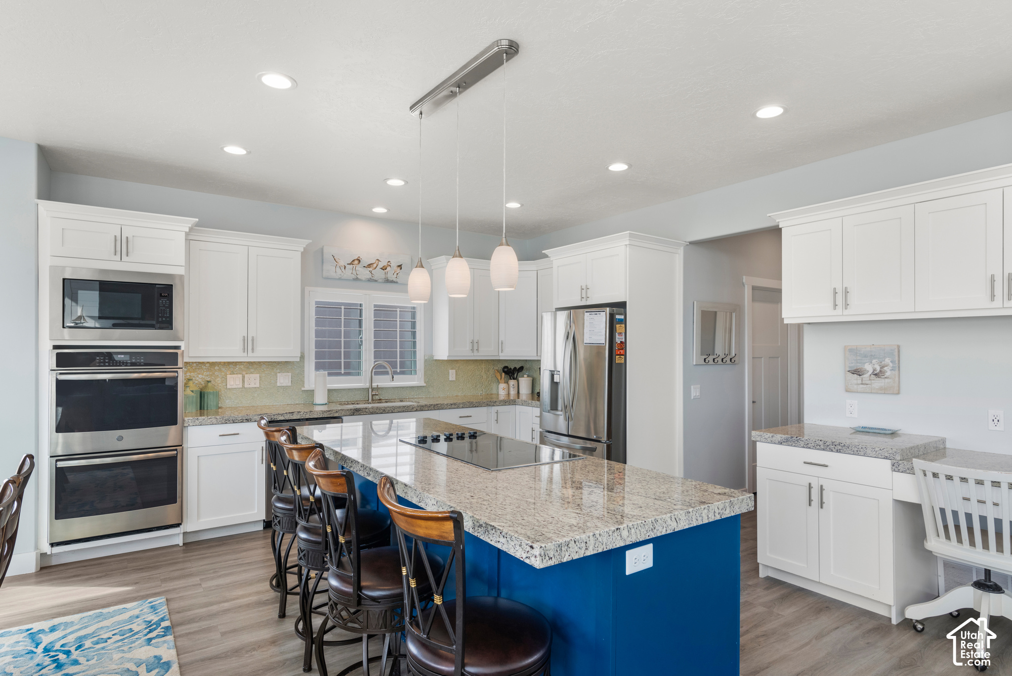main property photo 24
