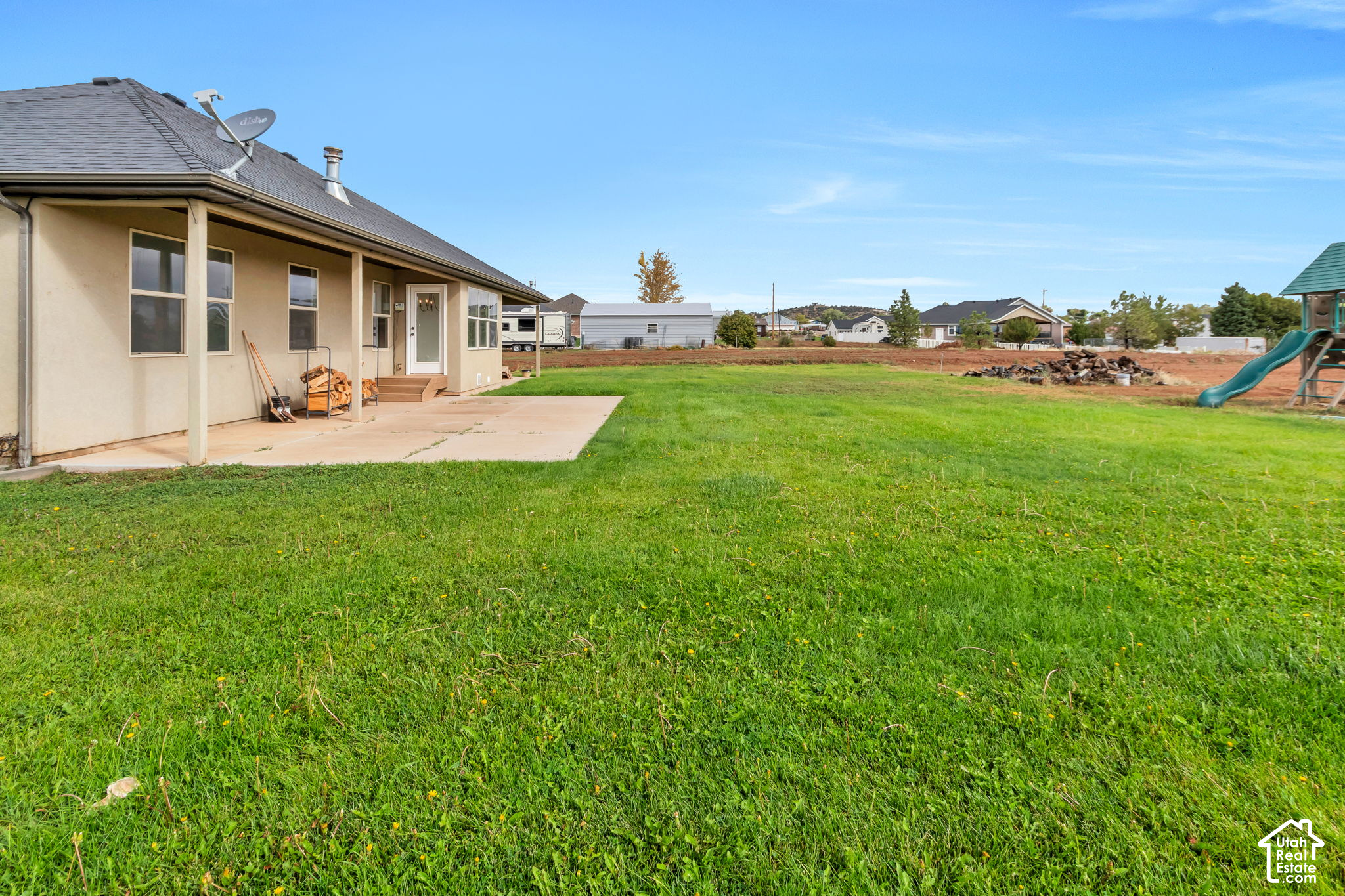 main property photo 43