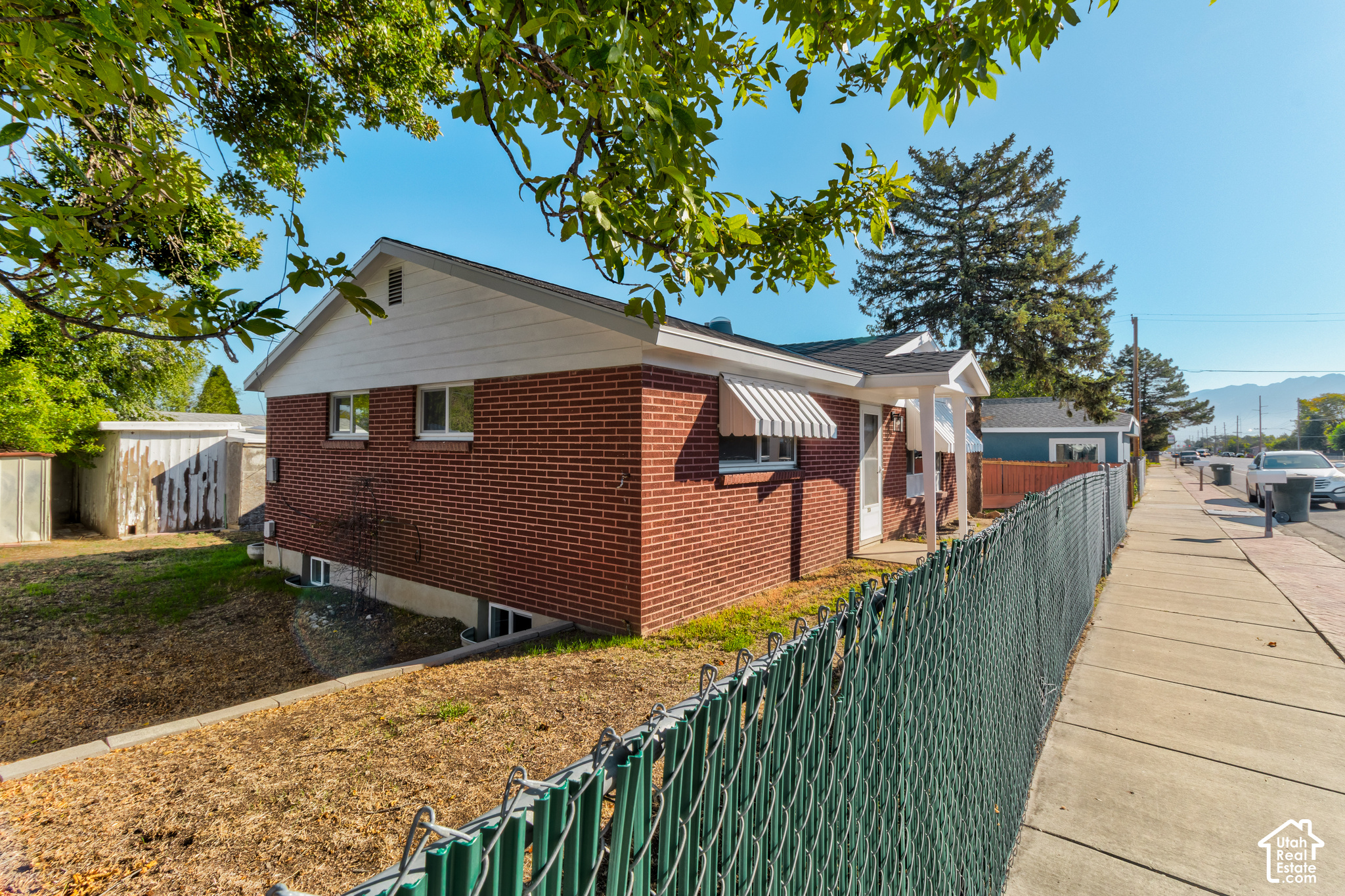 main property photo 3