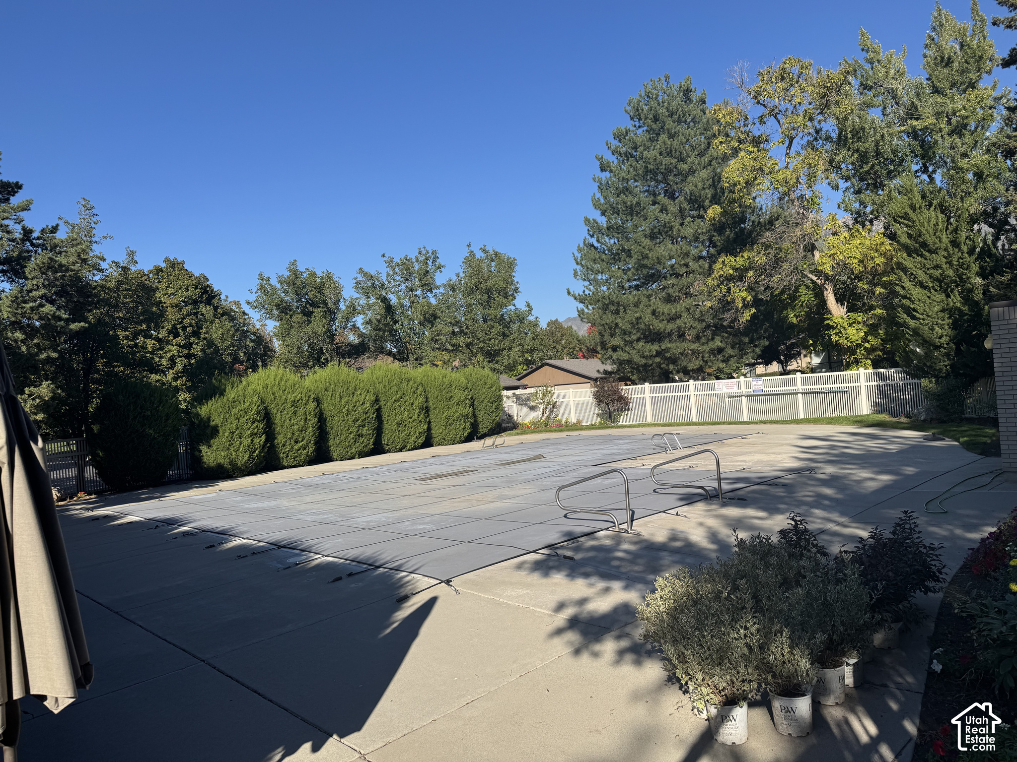 main property photo 64