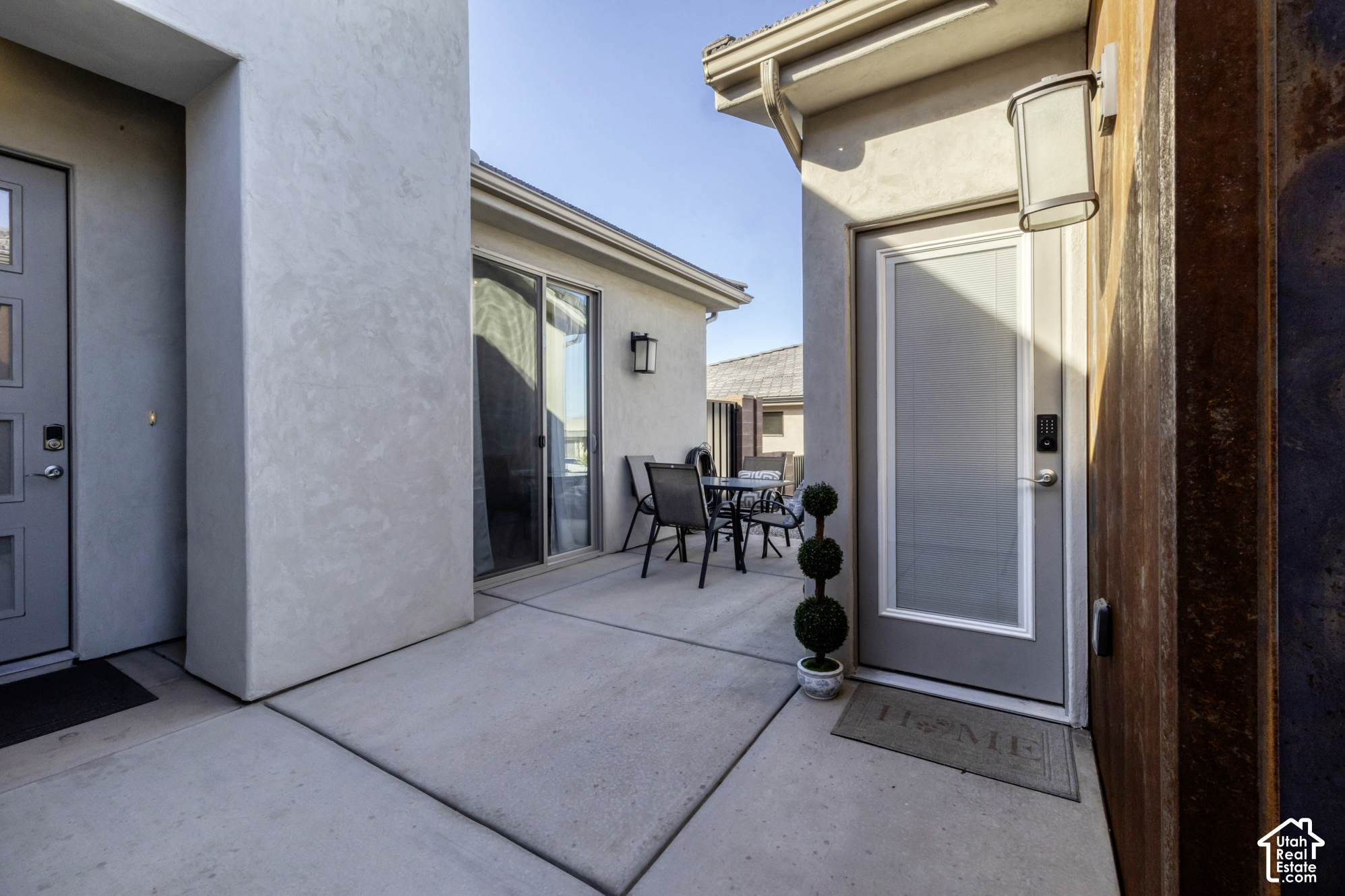 main property photo 20