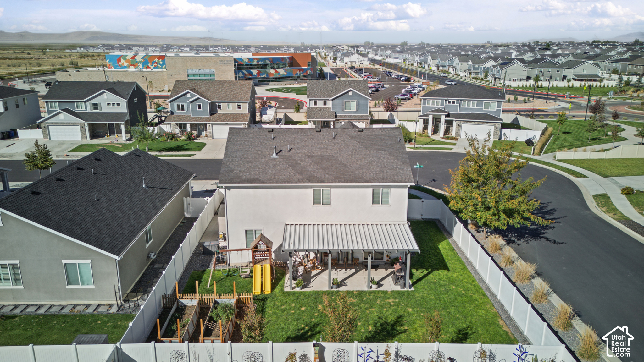 main property photo 37
