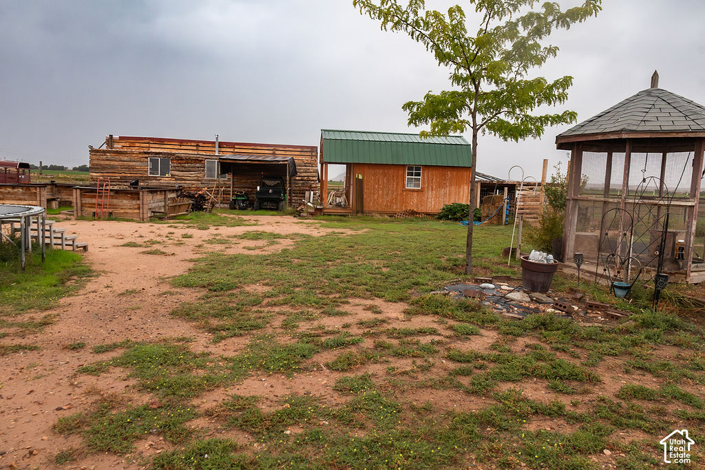 main property photo 17