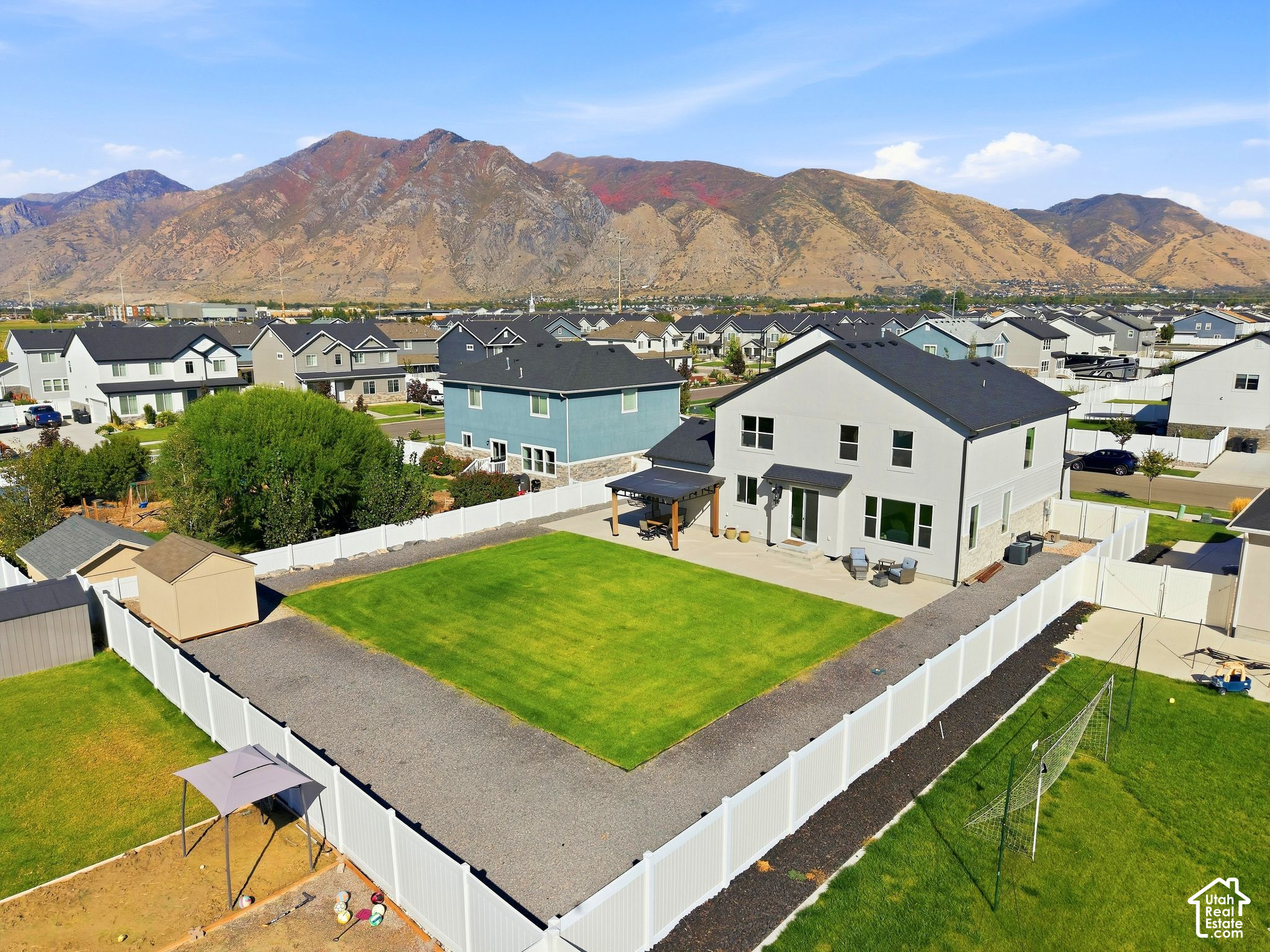 main property photo 46
