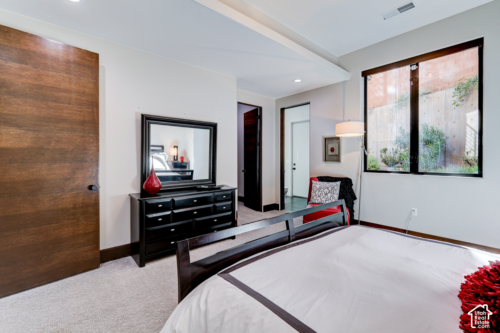 main property photo 89
