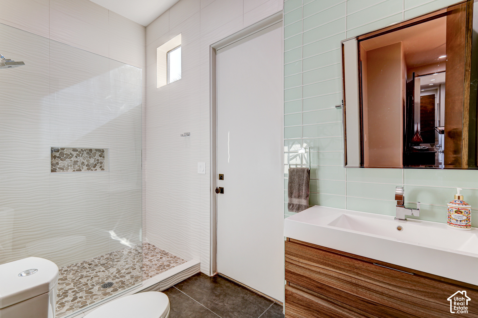 main property photo 91