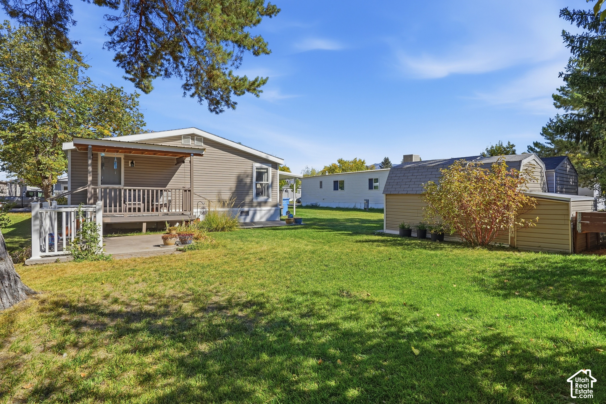main property photo 18