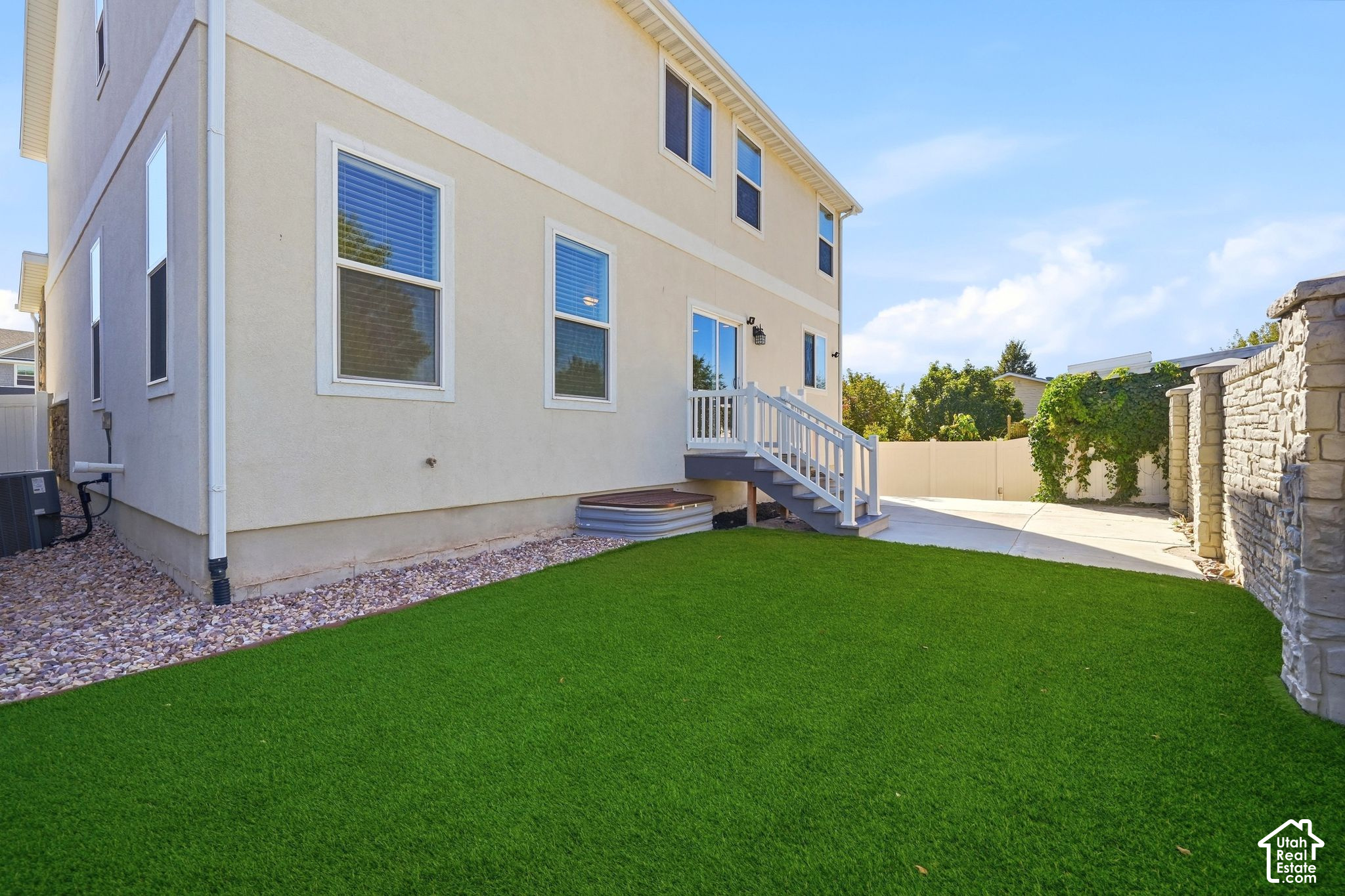 main property photo 37