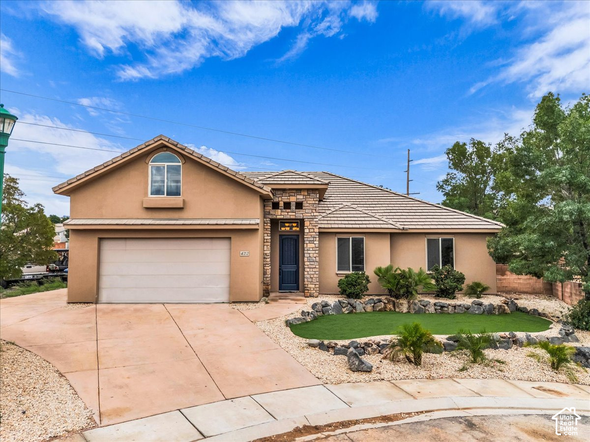 main property photo 0