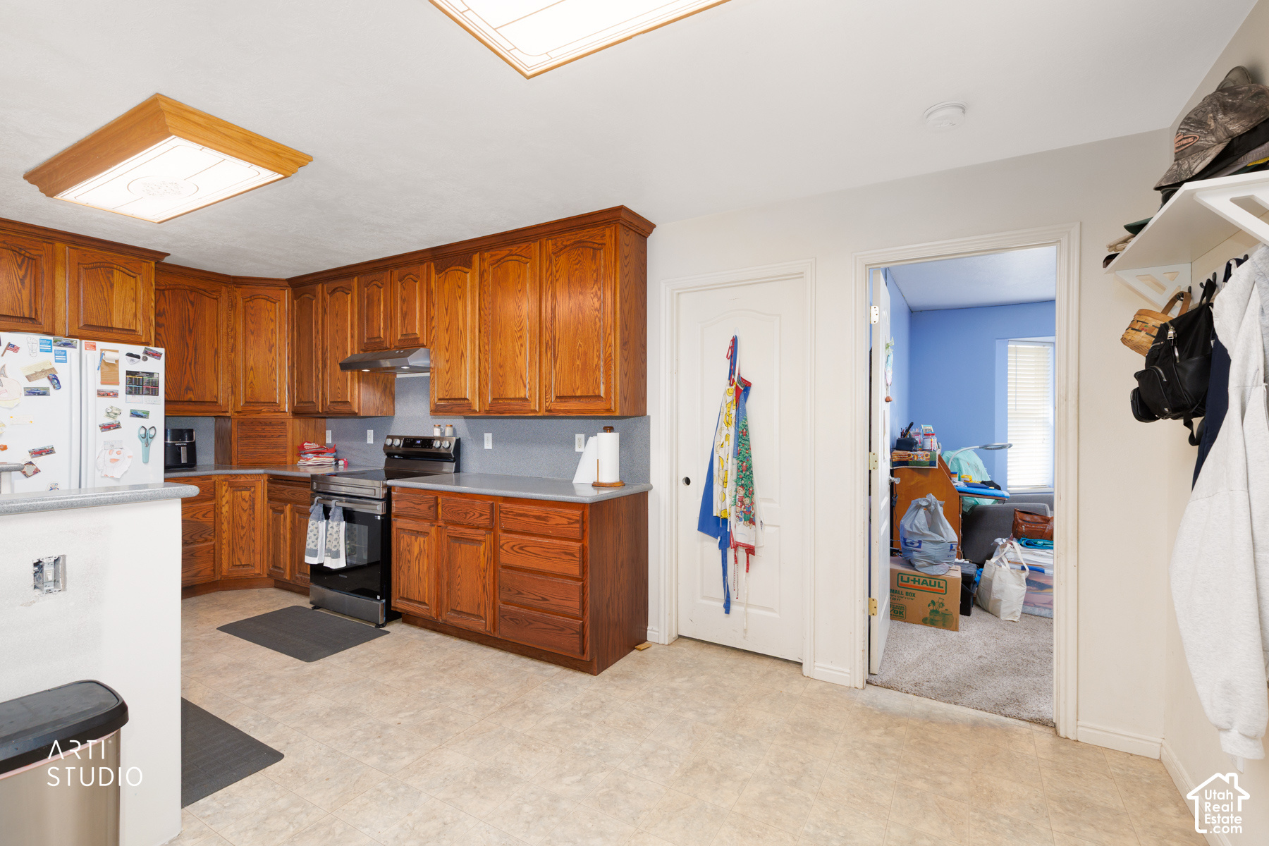 main property photo 18