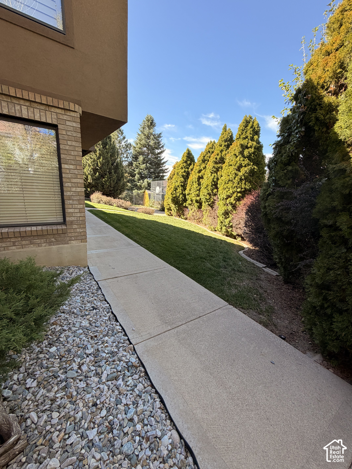 main property photo 18