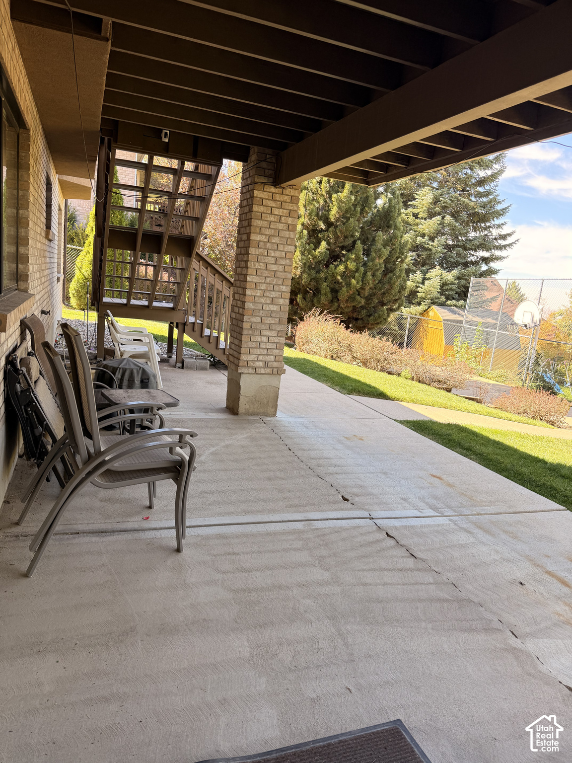 main property photo 19