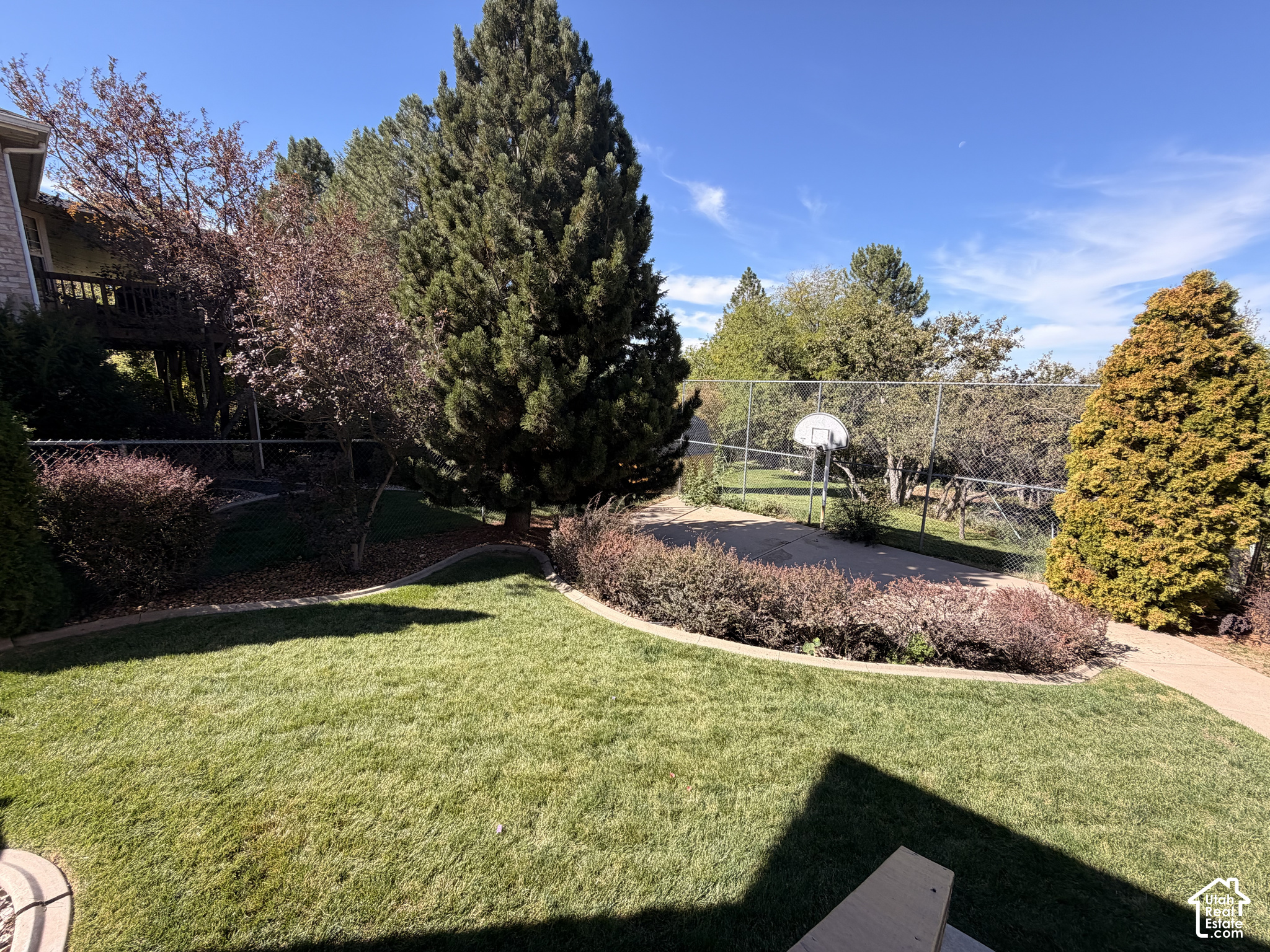main property photo 20