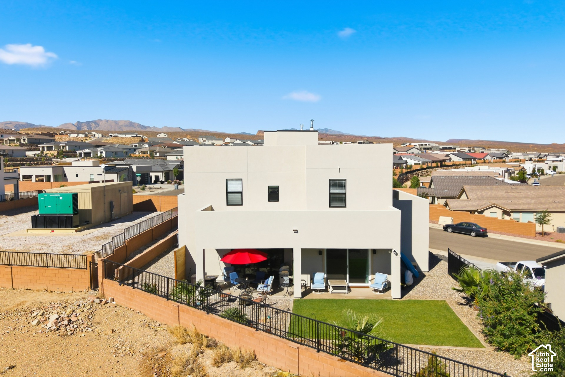 main property photo 36