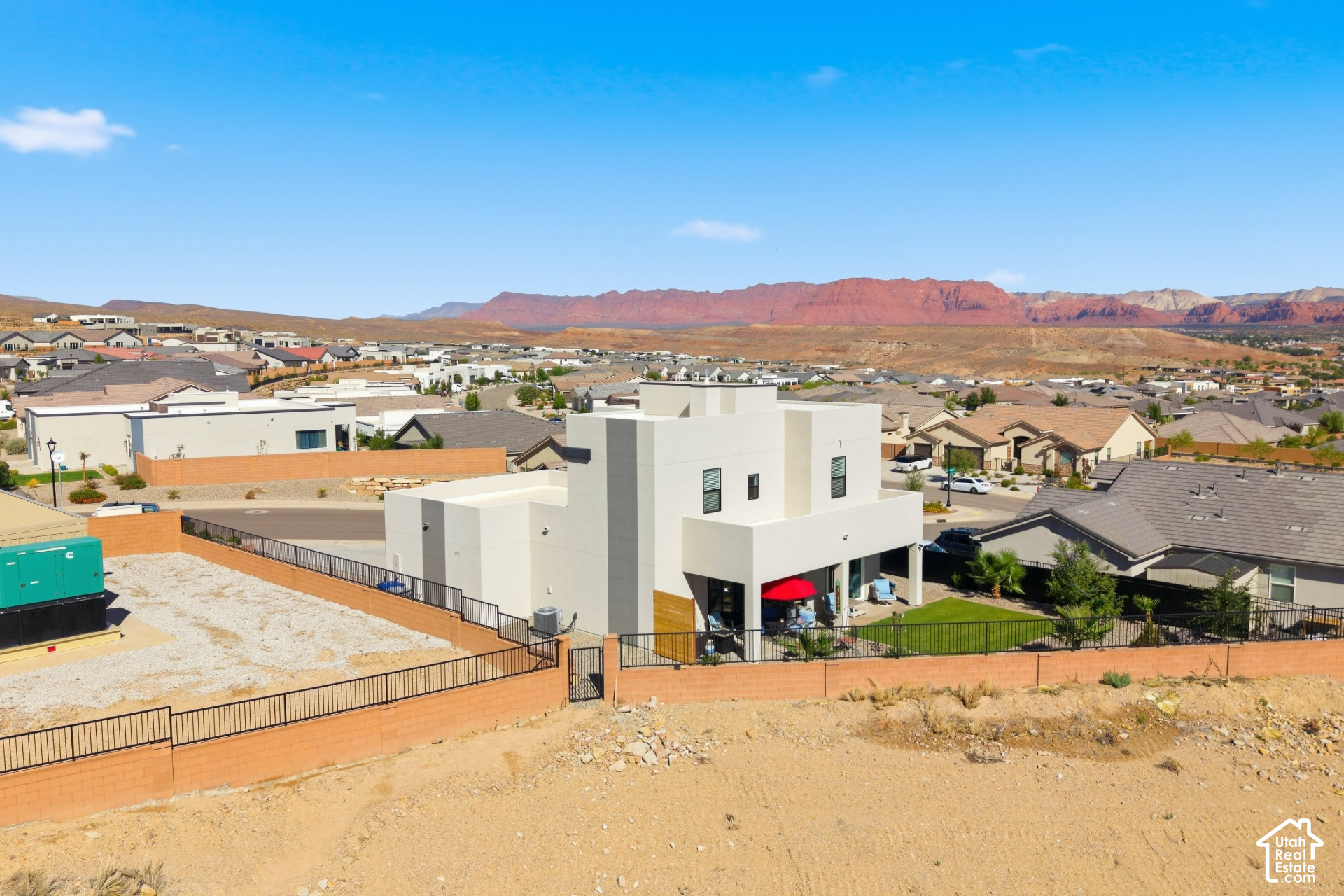 main property photo 37
